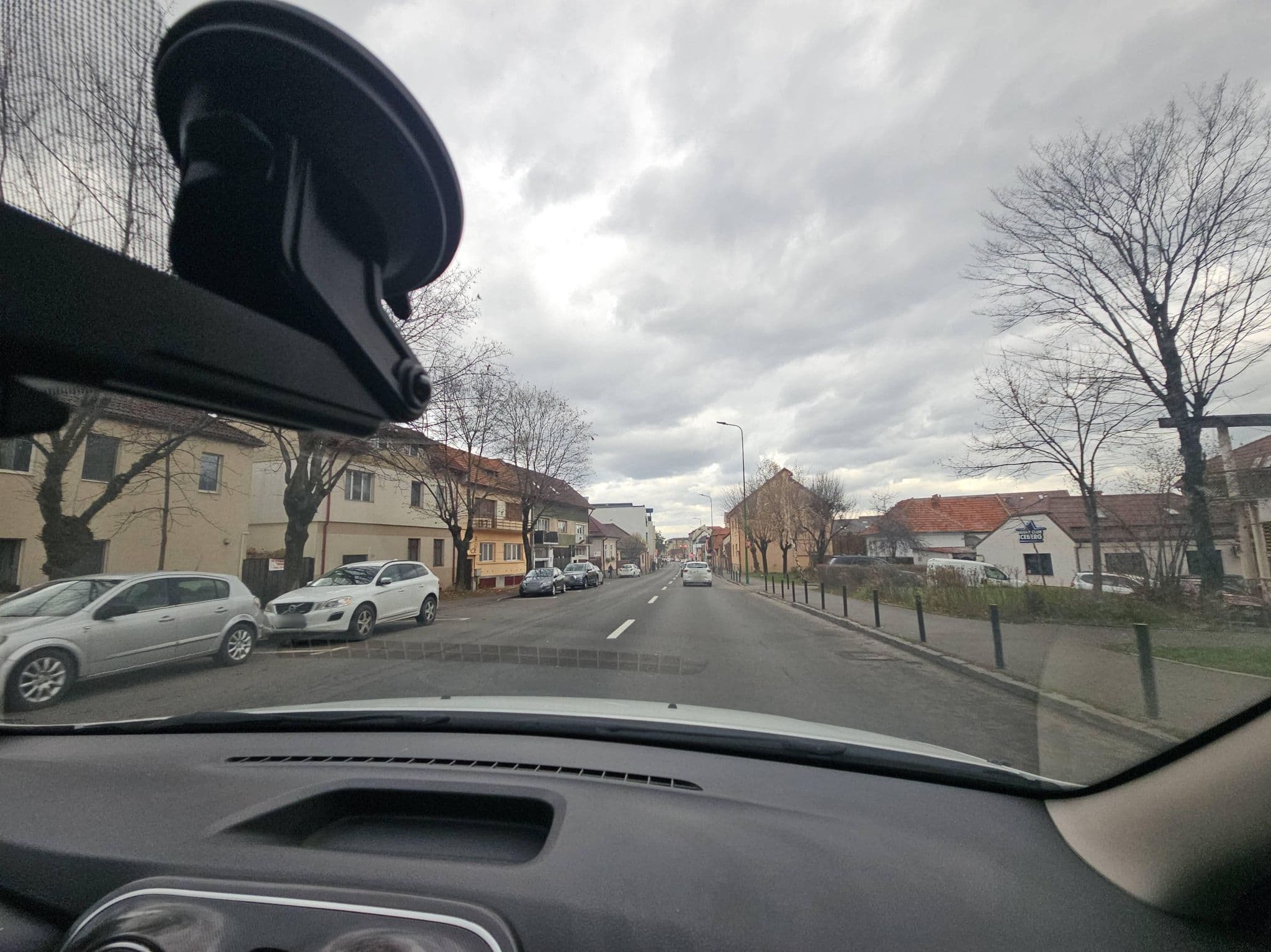 Street view near Pensiunea Ambra, Braşov — © agamarcelnicolae (CC BY-SA · Mapillary)
