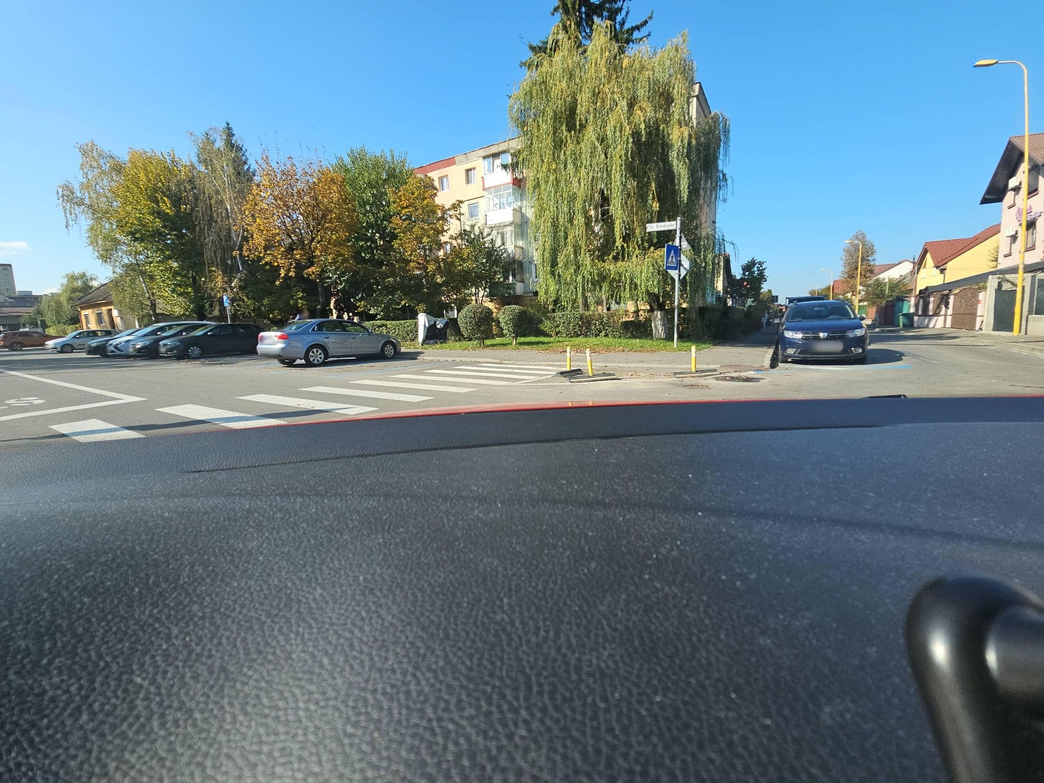 Street view near Mikaela Hotel Boutique 5*, Braşov — © agamarcelnicolae (CC BY-SA · Mapillary)