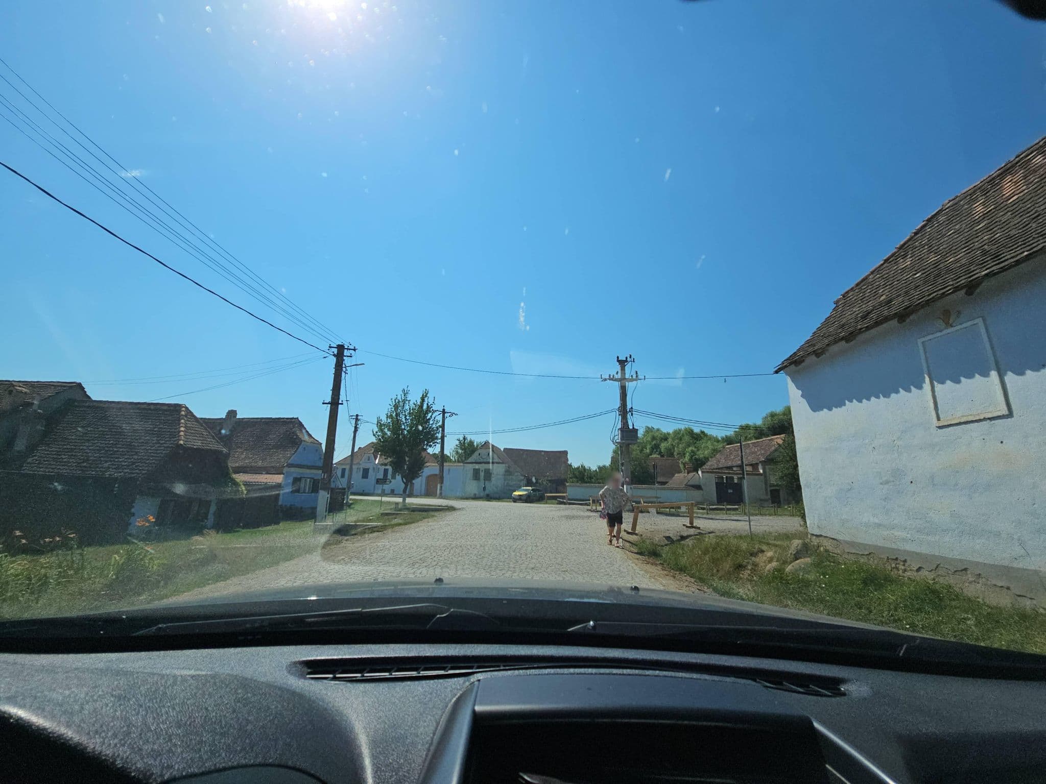 Street view near Viscri 9, Viscri — © agamarcelnicolae (CC BY-SA · Mapillary)
