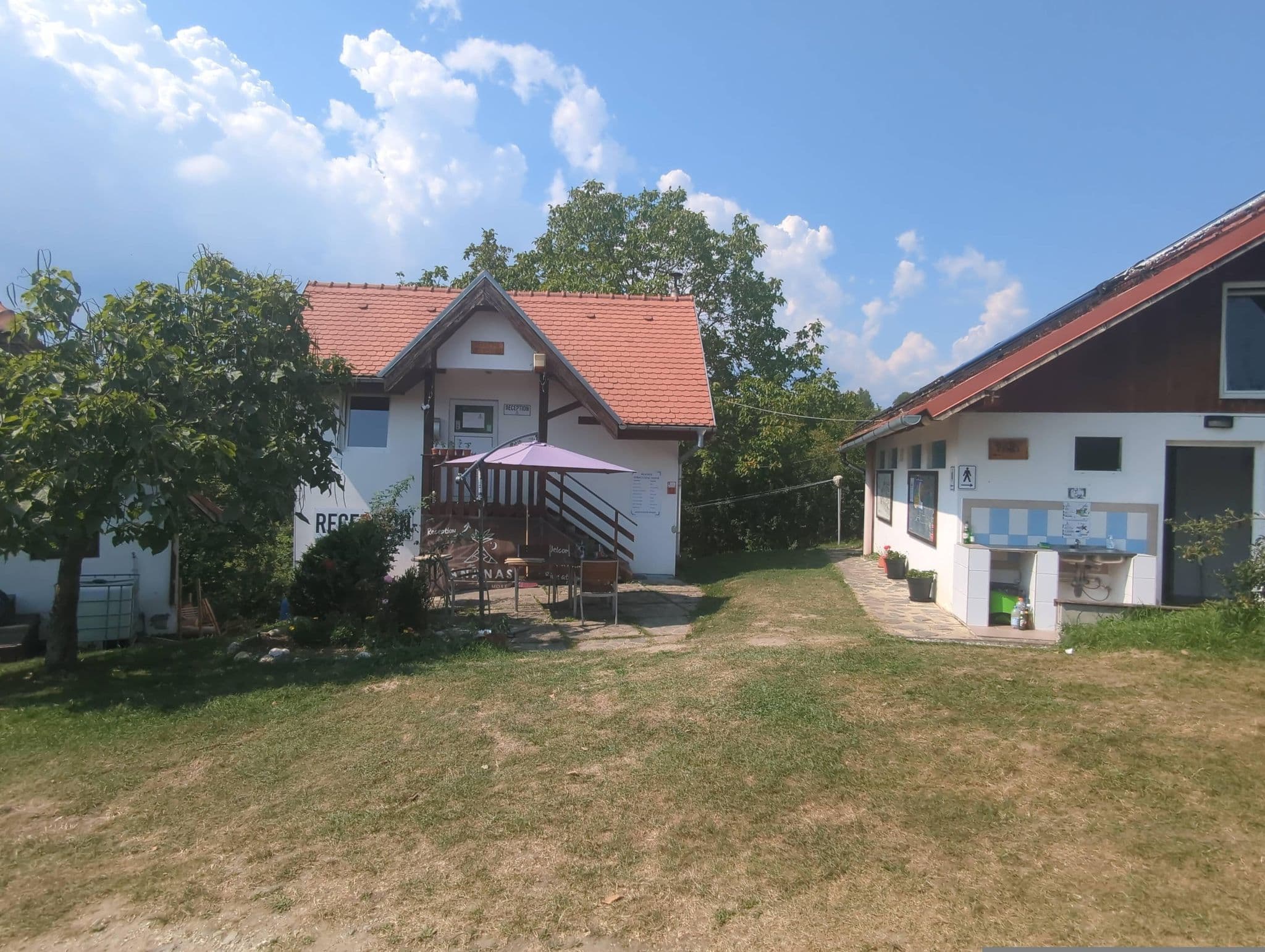 Street view near Camping Ananas, Răşinari — © map-fotos (CC BY-SA · Mapillary)