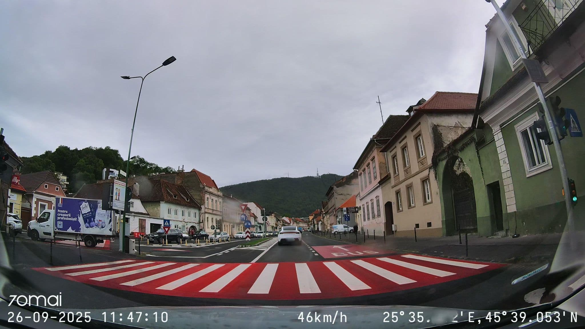 Street view near Pensiunea Popa's, Braşov — © doriel (CC BY-SA · Mapillary)