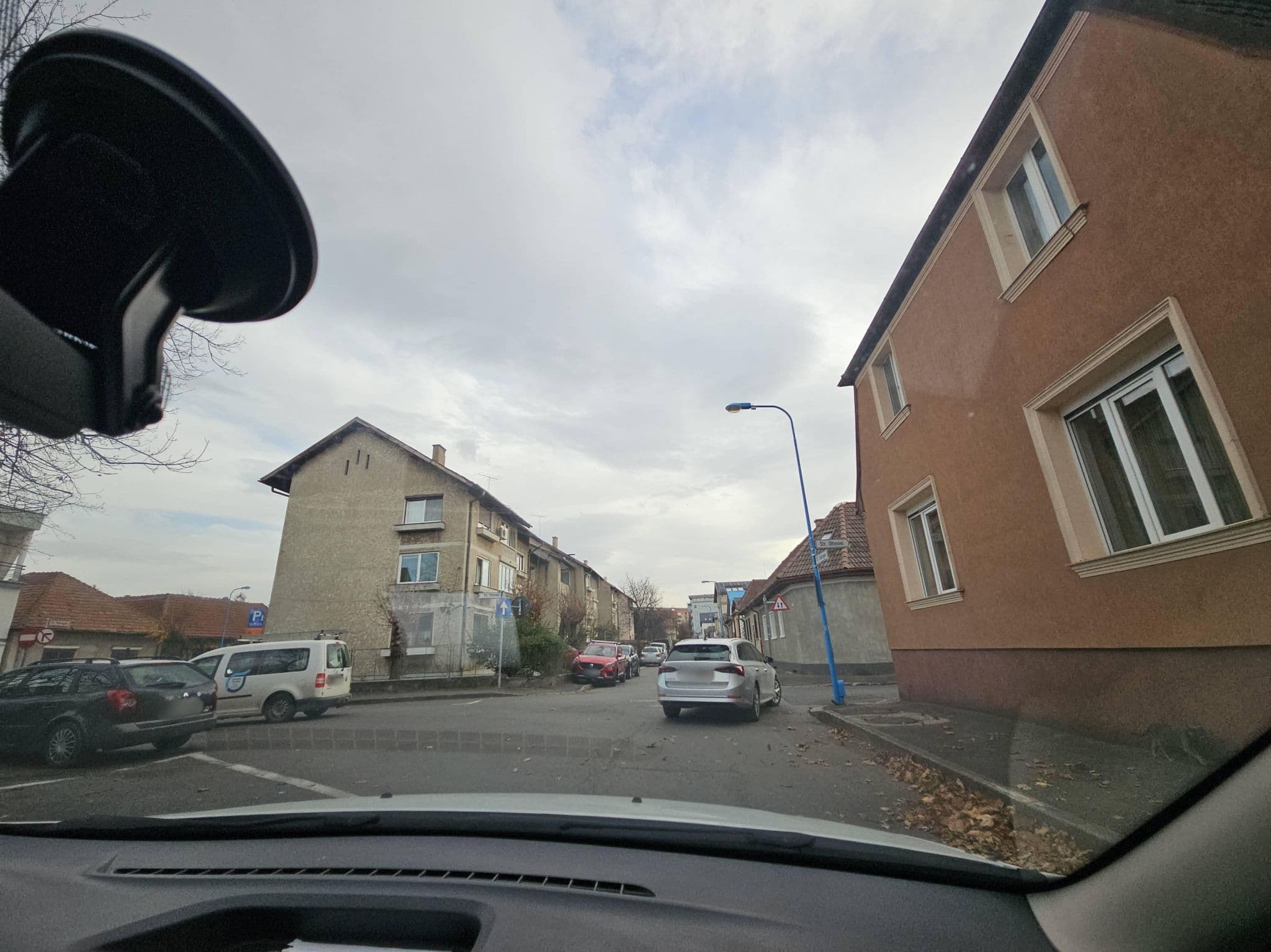 Street view near Pension Bavaria ***, Braşov — © agamarcelnicolae (CC BY-SA · Mapillary)