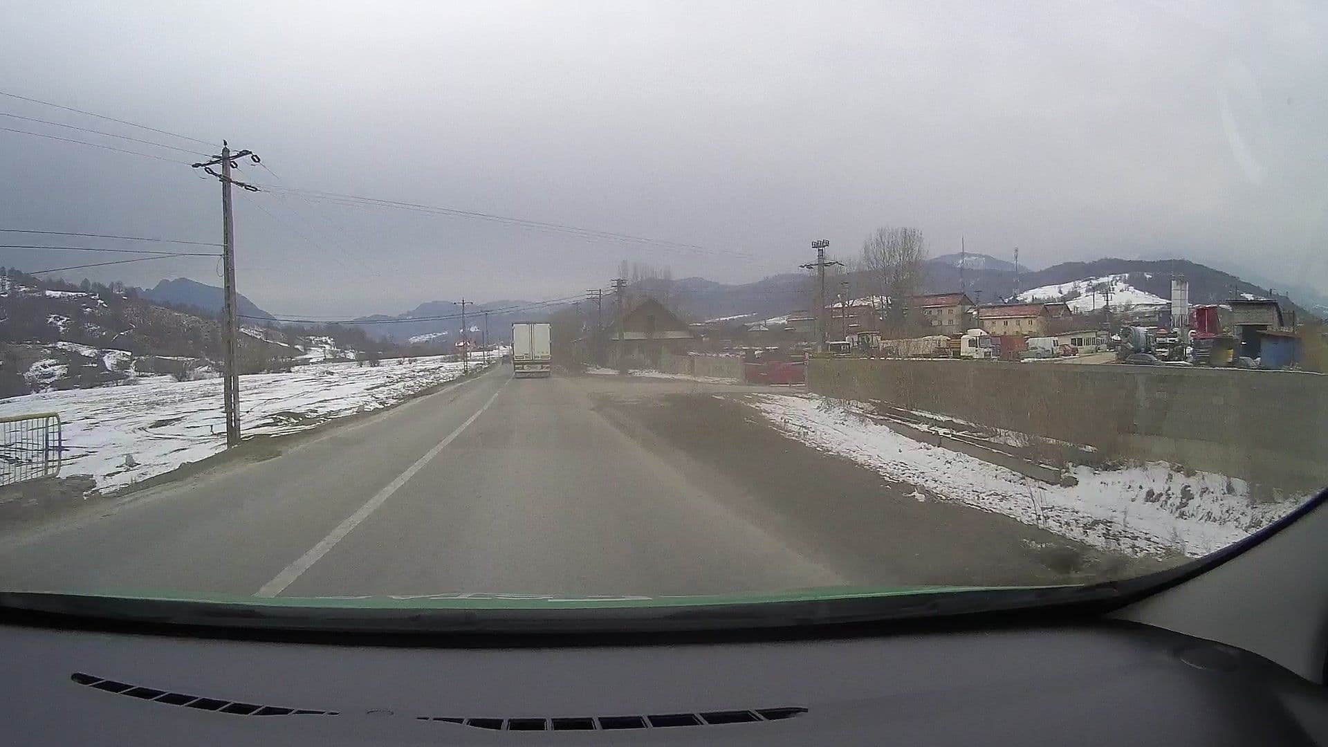Street view near Casa Muntelui, Râşnov — © tavi (CC BY-SA · Mapillary)