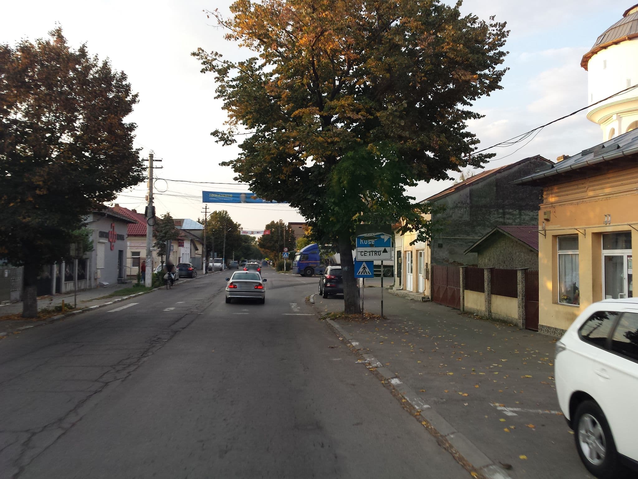 Street view near Pensiunea Azaro, Olteniţa — © rsandu (CC BY-SA · Mapillary)