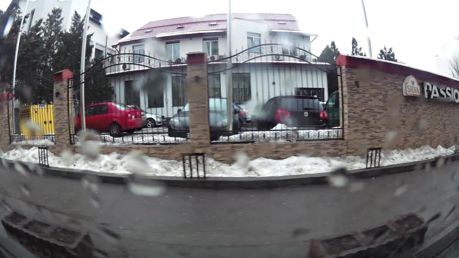 Street view near Passion - Restaurant & Pensiune, Sector 6 — © kaartcam (CC BY-SA · Mapillary)