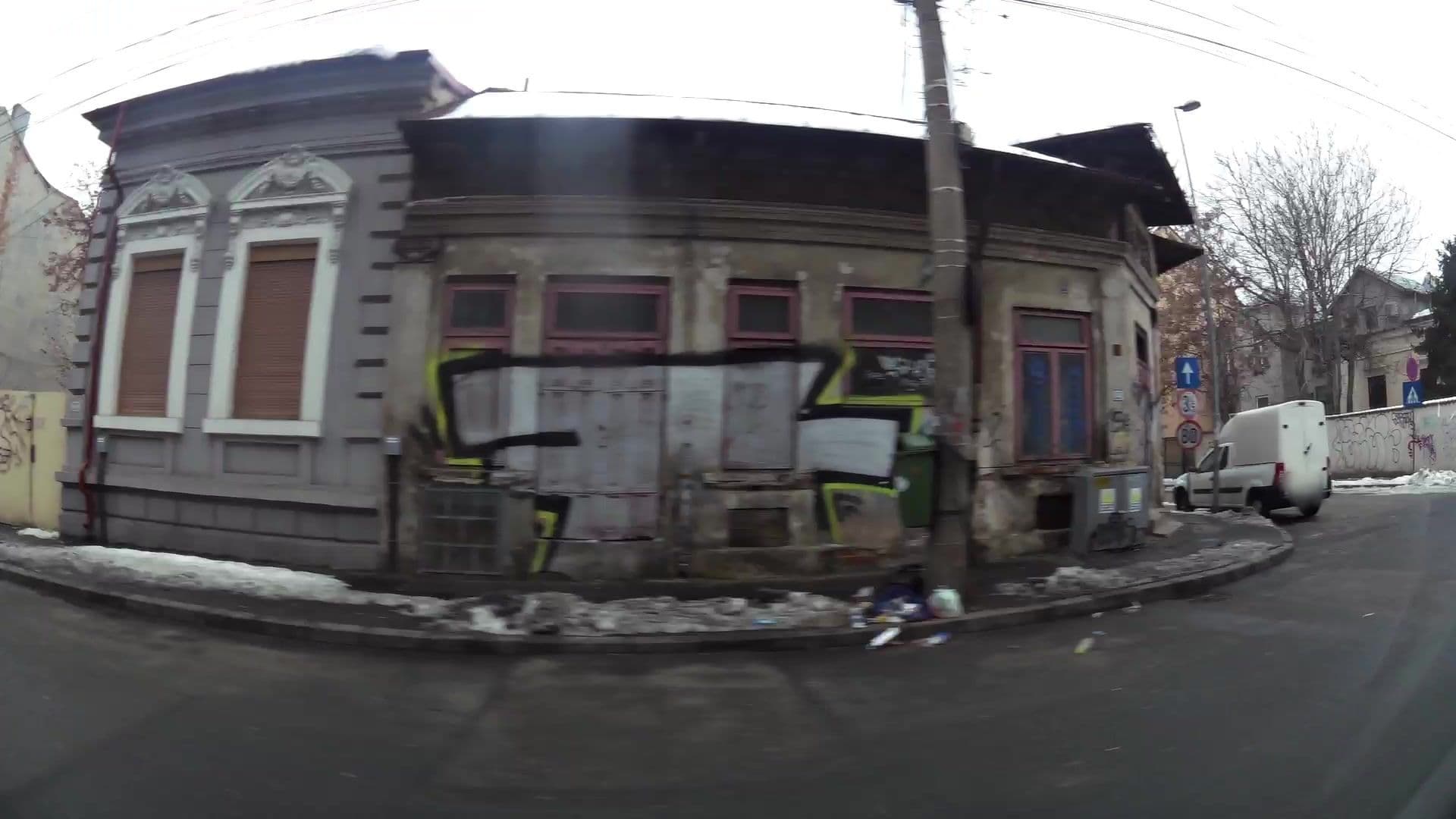 Street view near Puzzle Hostel, Bucharest — © kaartcam (CC BY-SA · Mapillary)