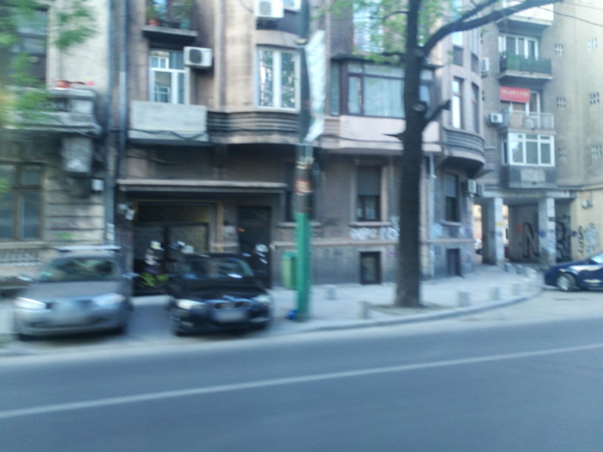 Street view near Olala Maison Apartments, Bucharest — © rsandu (CC BY-SA · Mapillary)