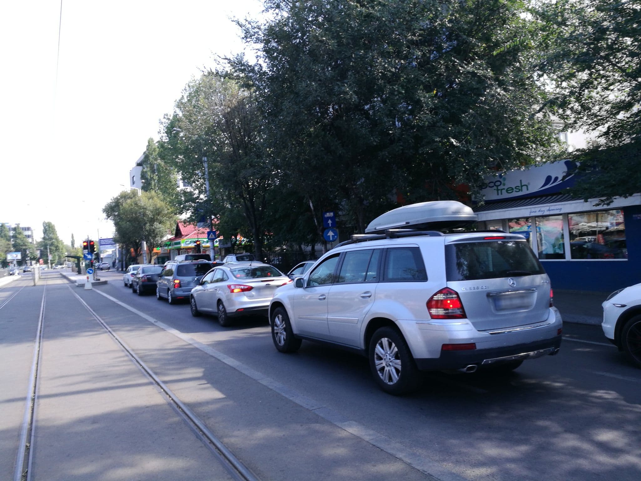 Street view near Hotel Gil, Sector 1 — © rsandu (CC BY-SA · Mapillary)