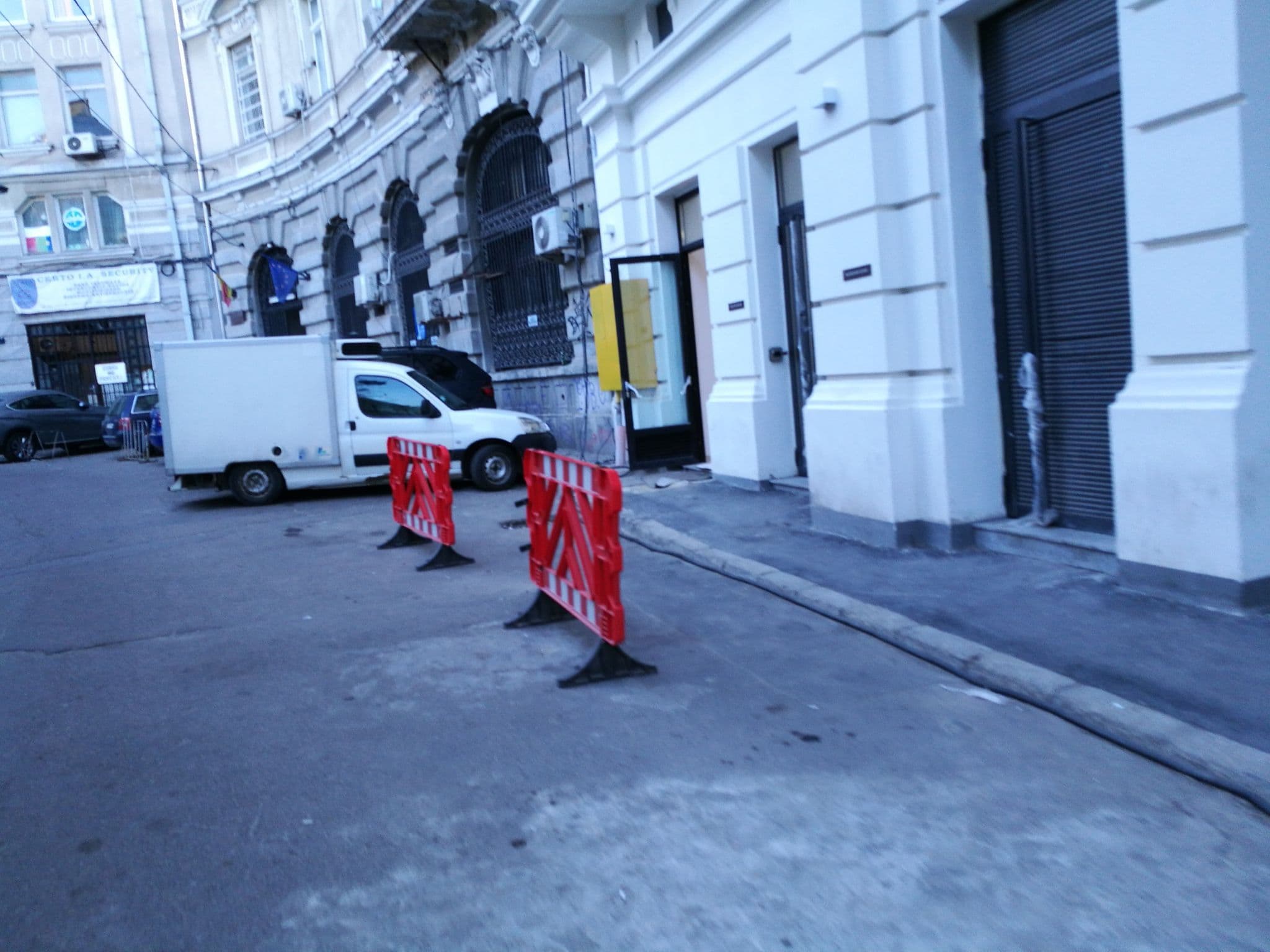 Street view near Smartrentals, Bucharest — © rsandu (CC BY-SA · Mapillary)