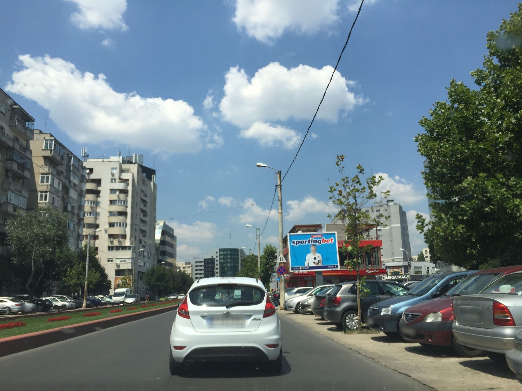Street view near Hotel Oriel, Bucharest — © vlad (CC BY-SA · Mapillary)
