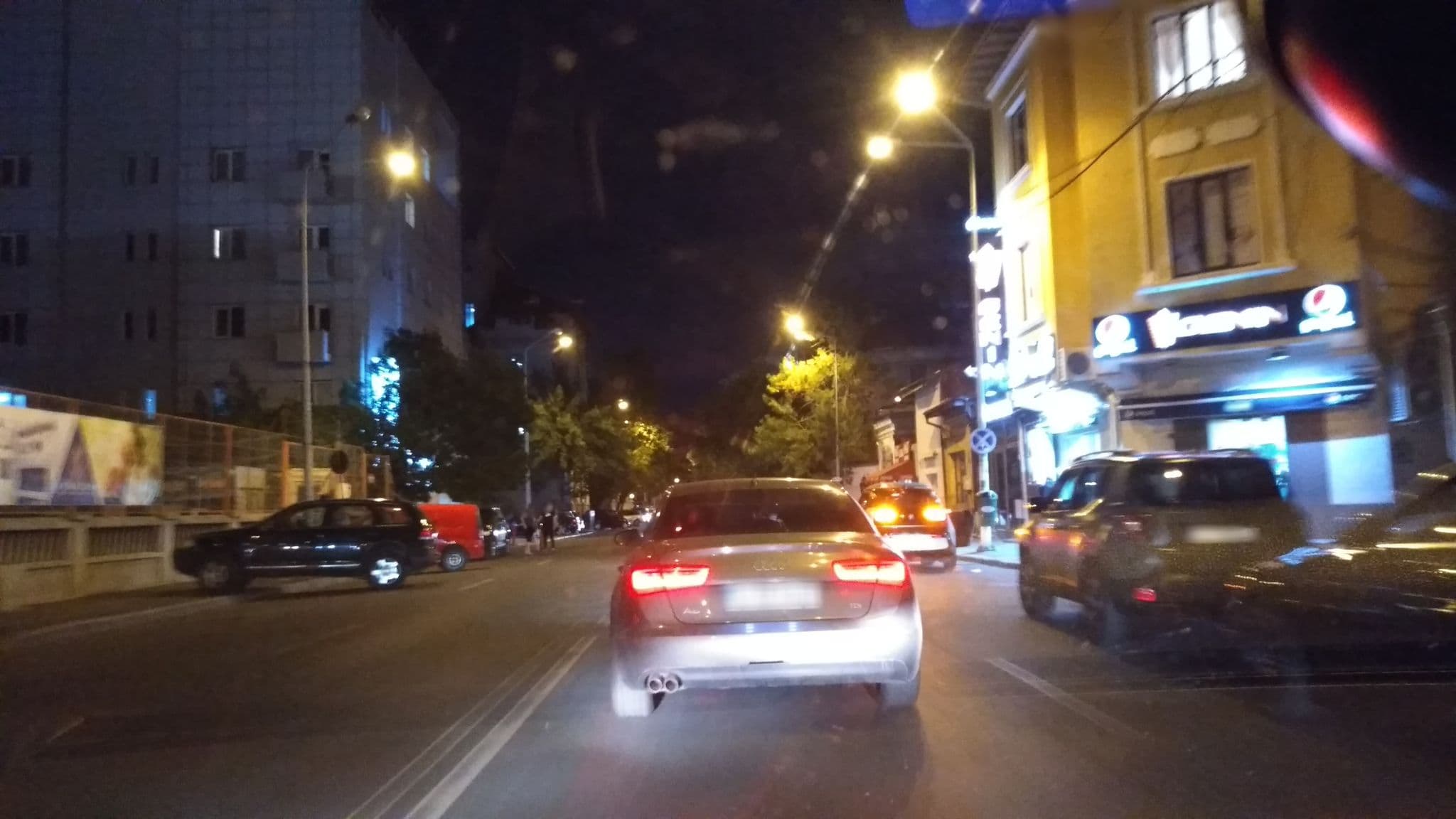 Street view near Hostel Floreasca, Bucharest — © tavi (CC BY-SA · Mapillary)
