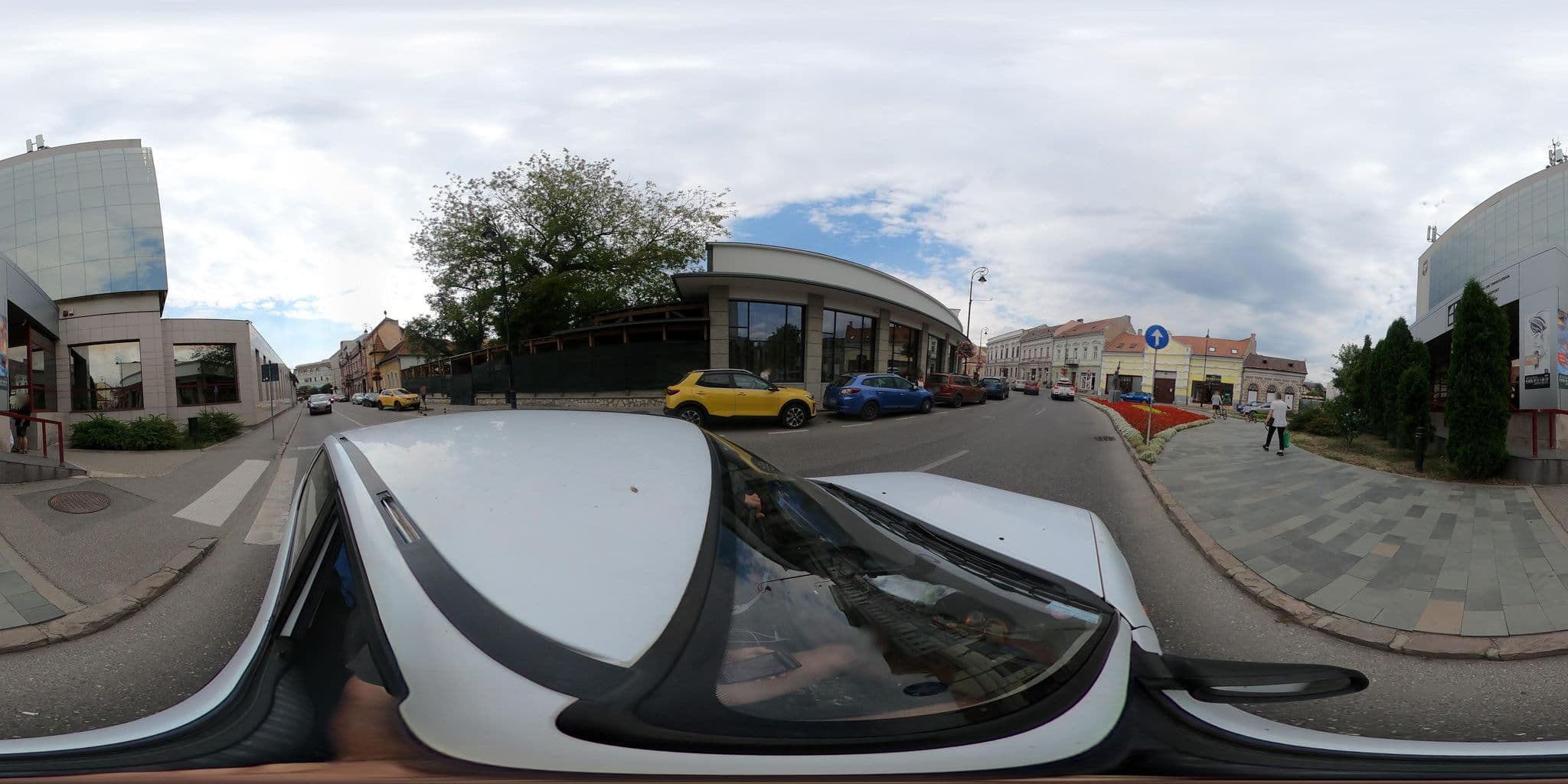 Street view near Sugás Kert, Sfântu Gheorghe — © grozsa11 (CC BY-SA · Mapillary)