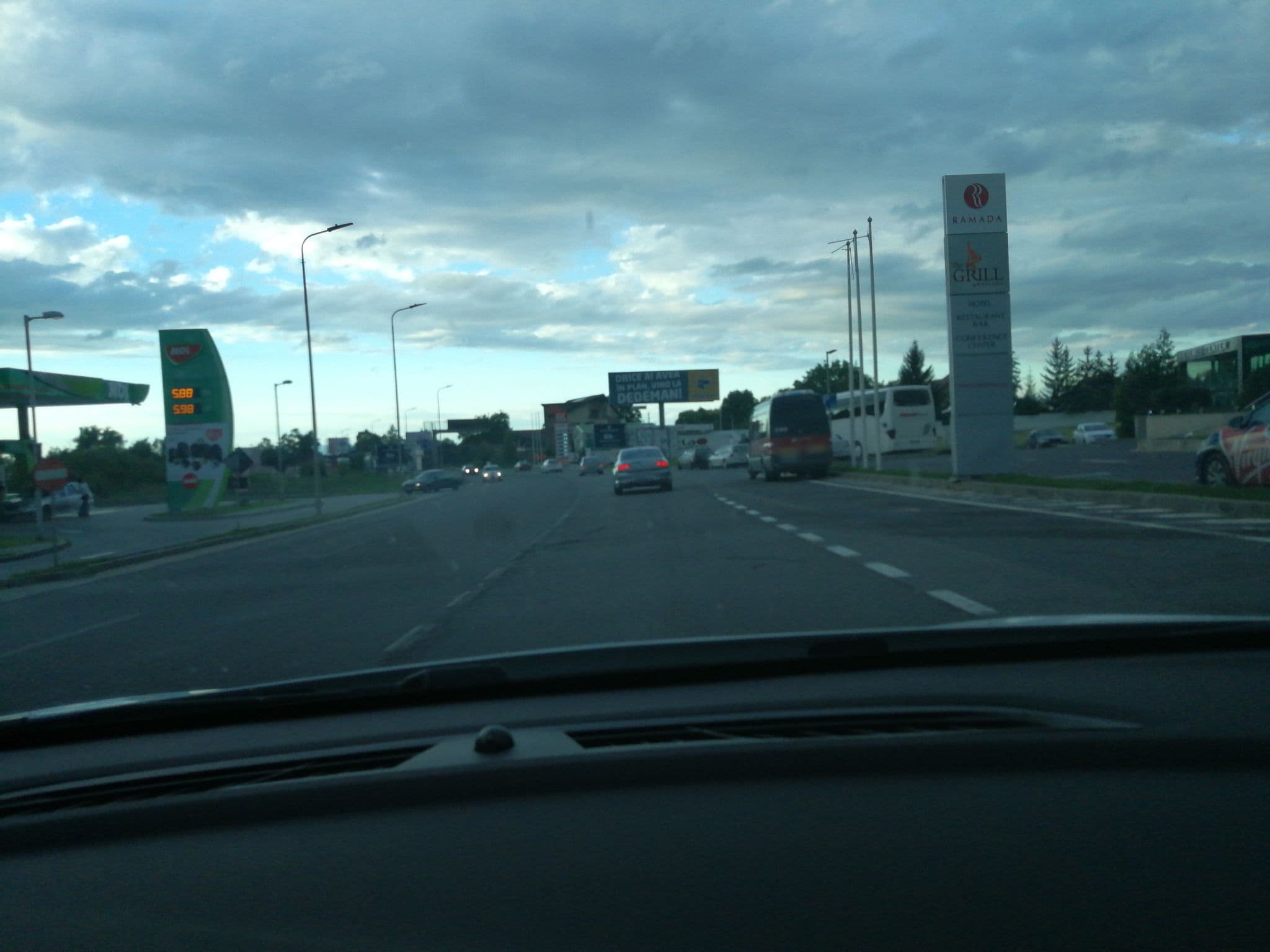 Street view near Ramada Hotel, Săcele — © pepenova2 (CC BY-SA · Mapillary)