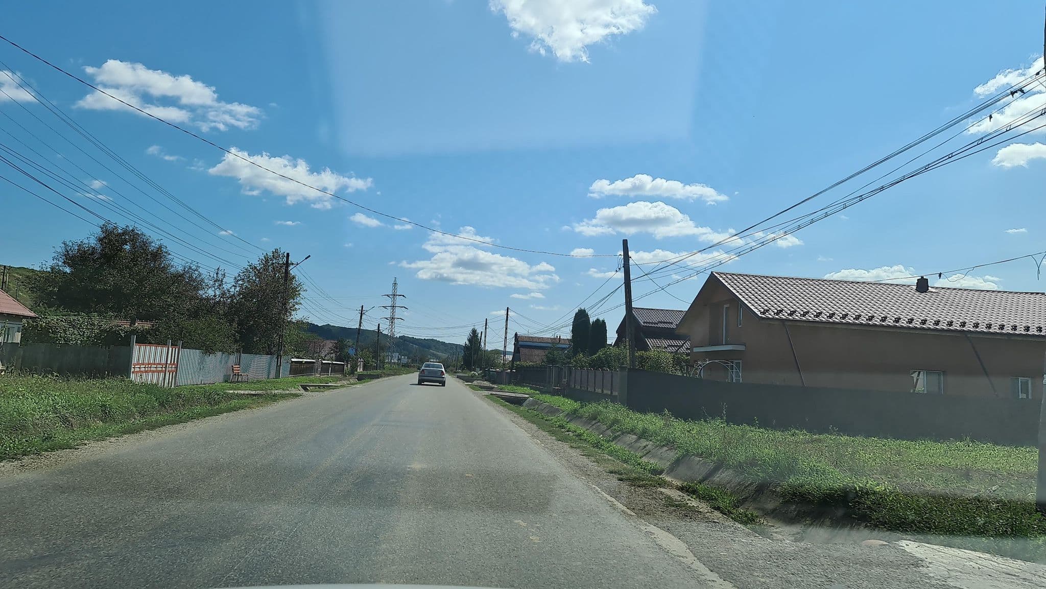 Street view near Hanu' Lu' Matei 2, Sănduleni — © sergiuf95 (CC BY-SA · Mapillary)