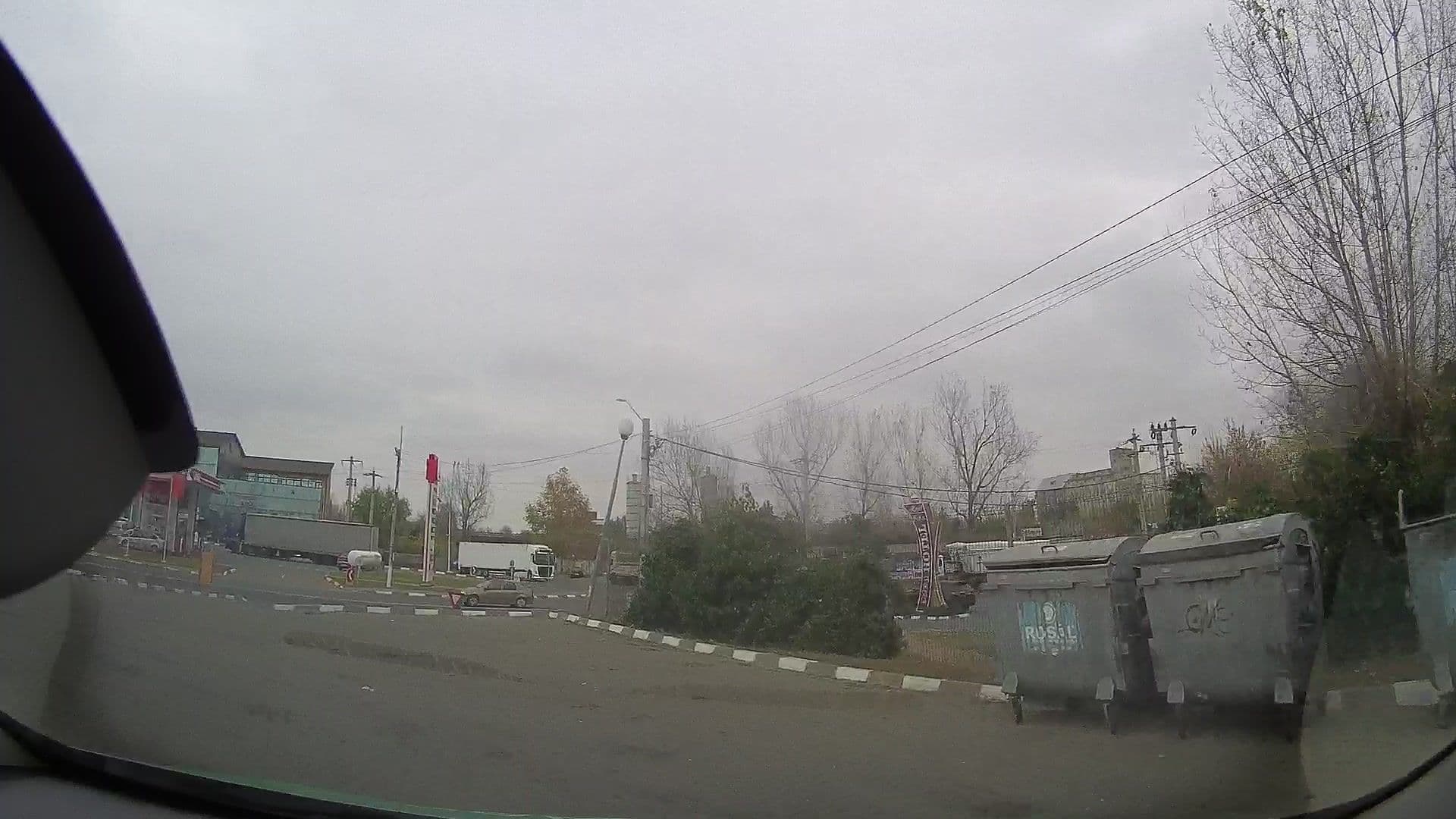 Street view near Rond Royal, Urziceni — © tavi (CC BY-SA · Mapillary)