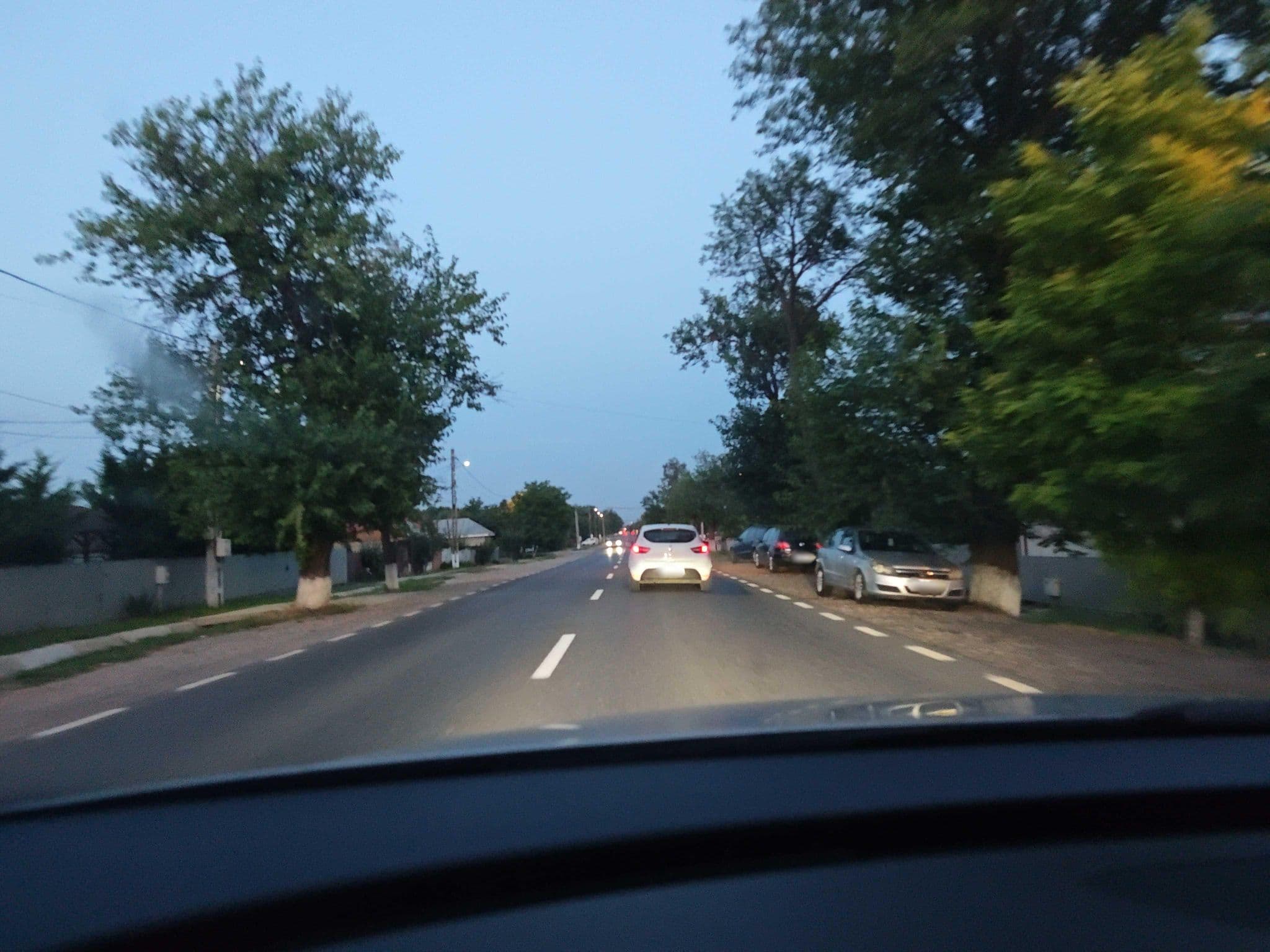 Street view near DIDONA - Hotel & Restaurant, Şendreni — © doriel (CC BY-SA · Mapillary)