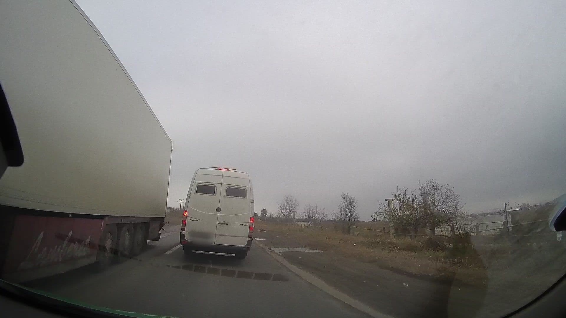 Street view near Pensiunea Gallamar, Zorleni — © tavi (CC BY-SA · Mapillary)