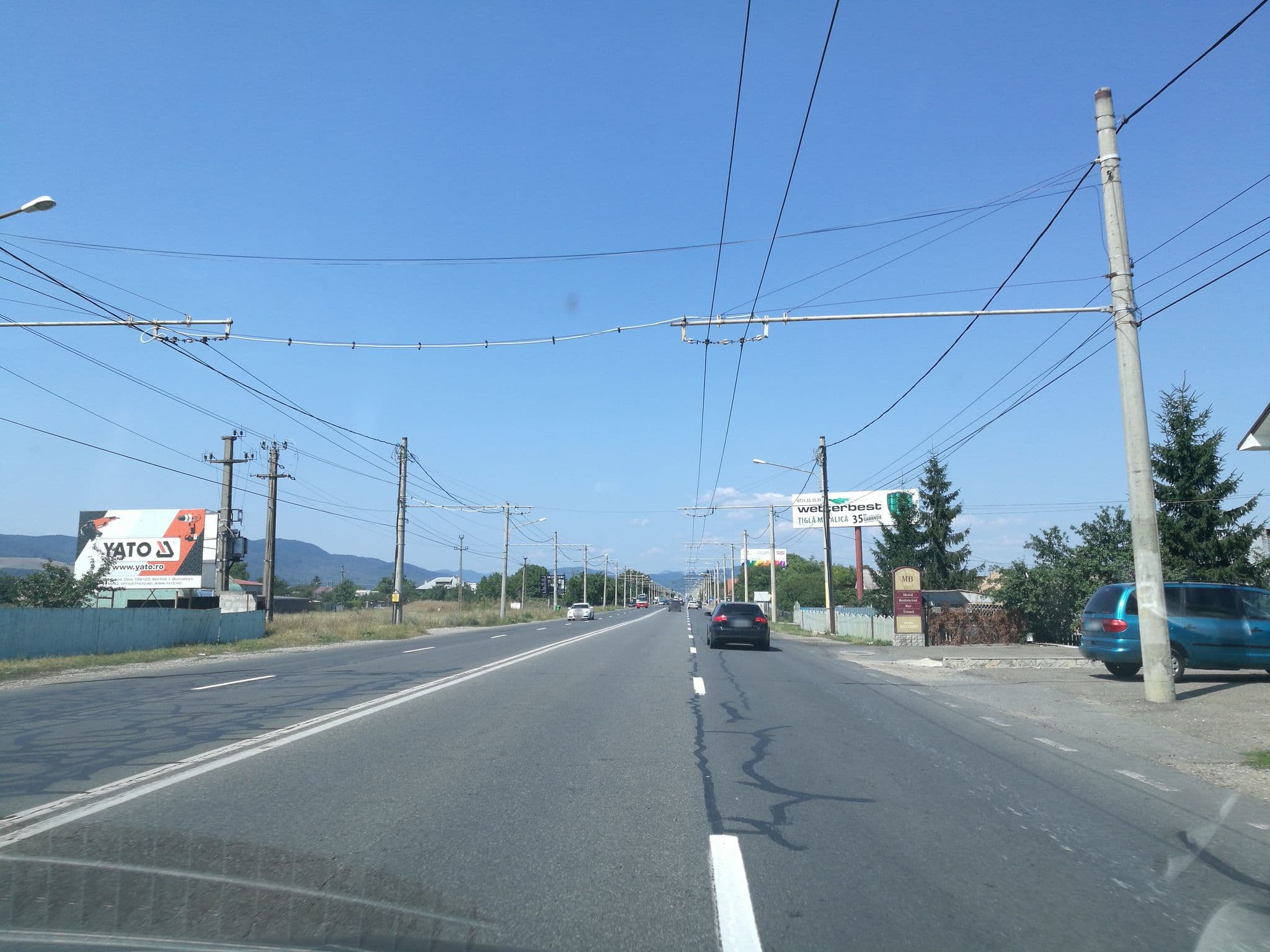 Street view near Motel Balcost, Dumbrava Roşie — © rsandu (CC BY-SA · Mapillary)