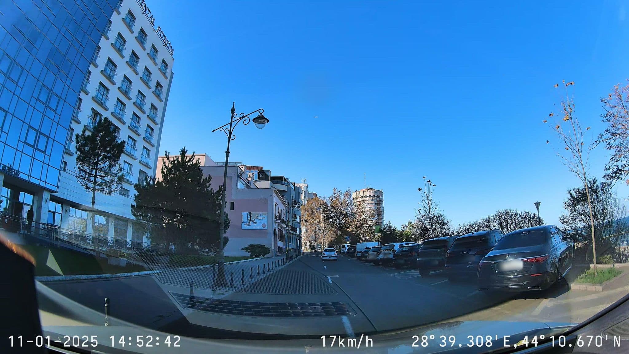 Street view near Hotel Ibis, Constanţa — © edjone (CC BY-SA · Mapillary)