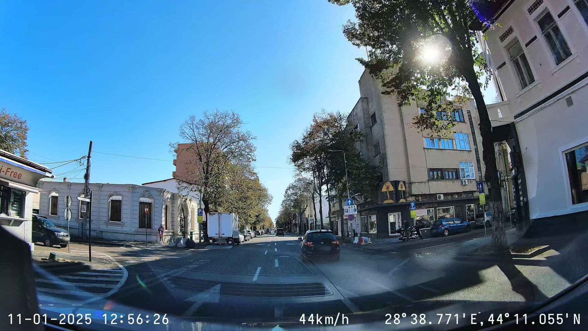 Street view near Hotel LaMer - Eforie, Constanţa — © edjone (CC BY-SA · Mapillary)