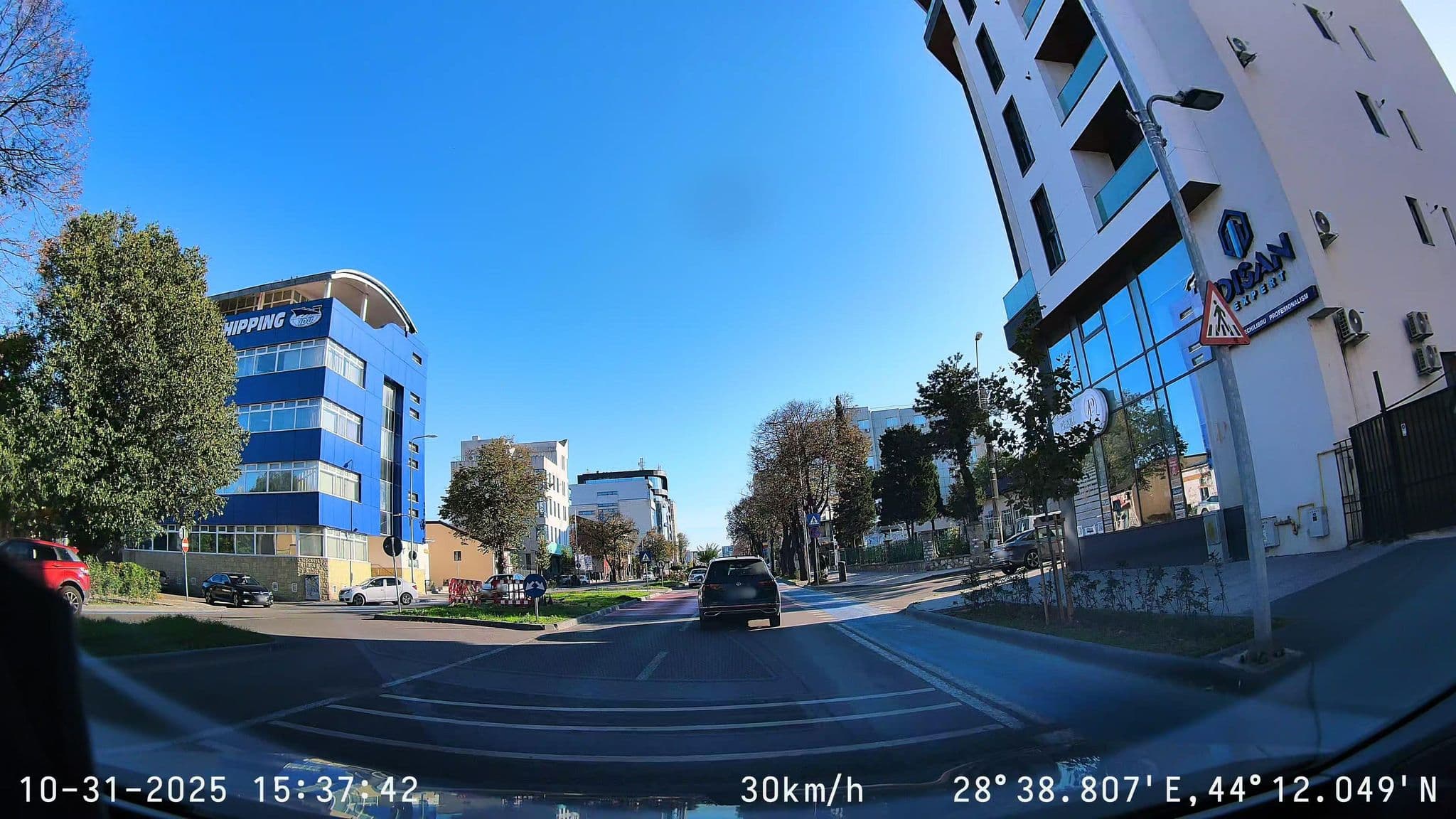 Street view near Casa Elisabeta, Constanţa — © edjone (CC BY-SA · Mapillary)