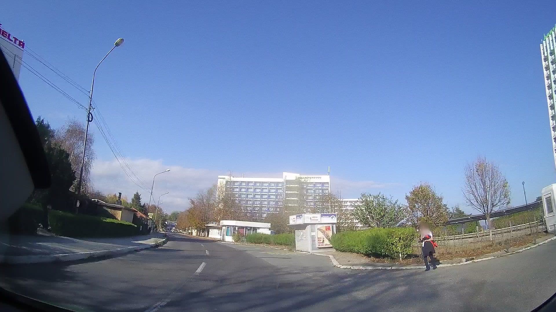 Street view near Camera 310, Mangalia — © tavi (CC BY-SA · Mapillary)