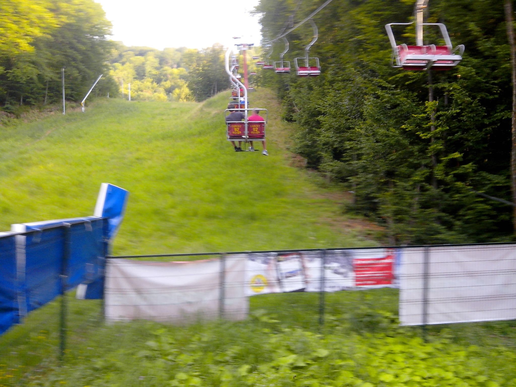 Street view near Complex Hotelier Turistic "Șuior", Cavnic — © afita (CC BY-SA · Mapillary)