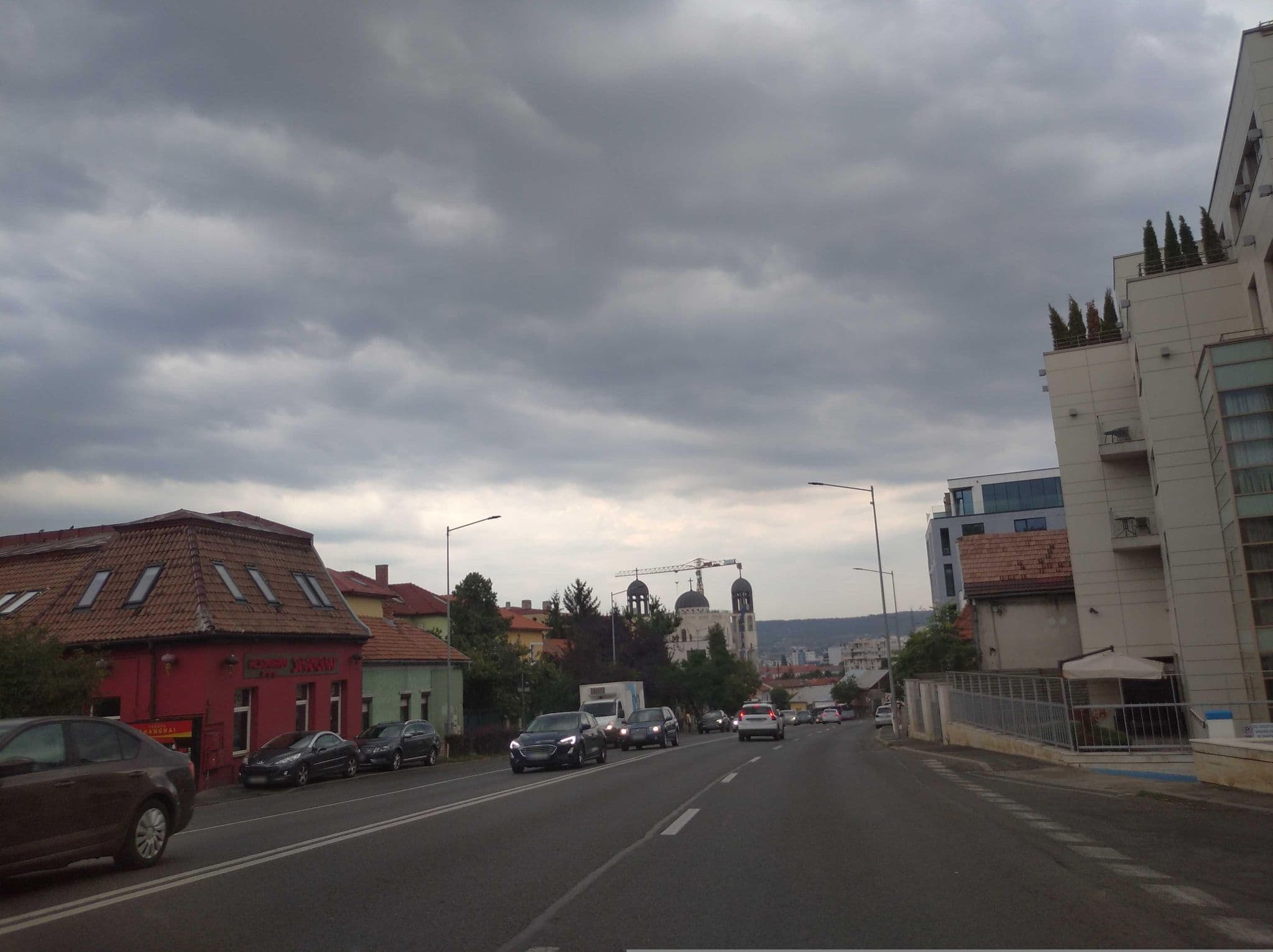 Street view near Hotel Ramada Cluj, Cluj-Napoca — © grozsa11 (CC BY-SA · Mapillary)