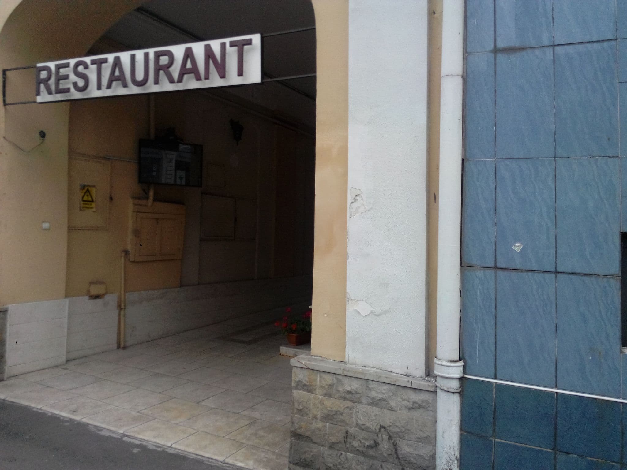 Street view near Hotel Transilvania 2, Cluj-Napoca — © baditaflorin (CC BY-SA · Mapillary)