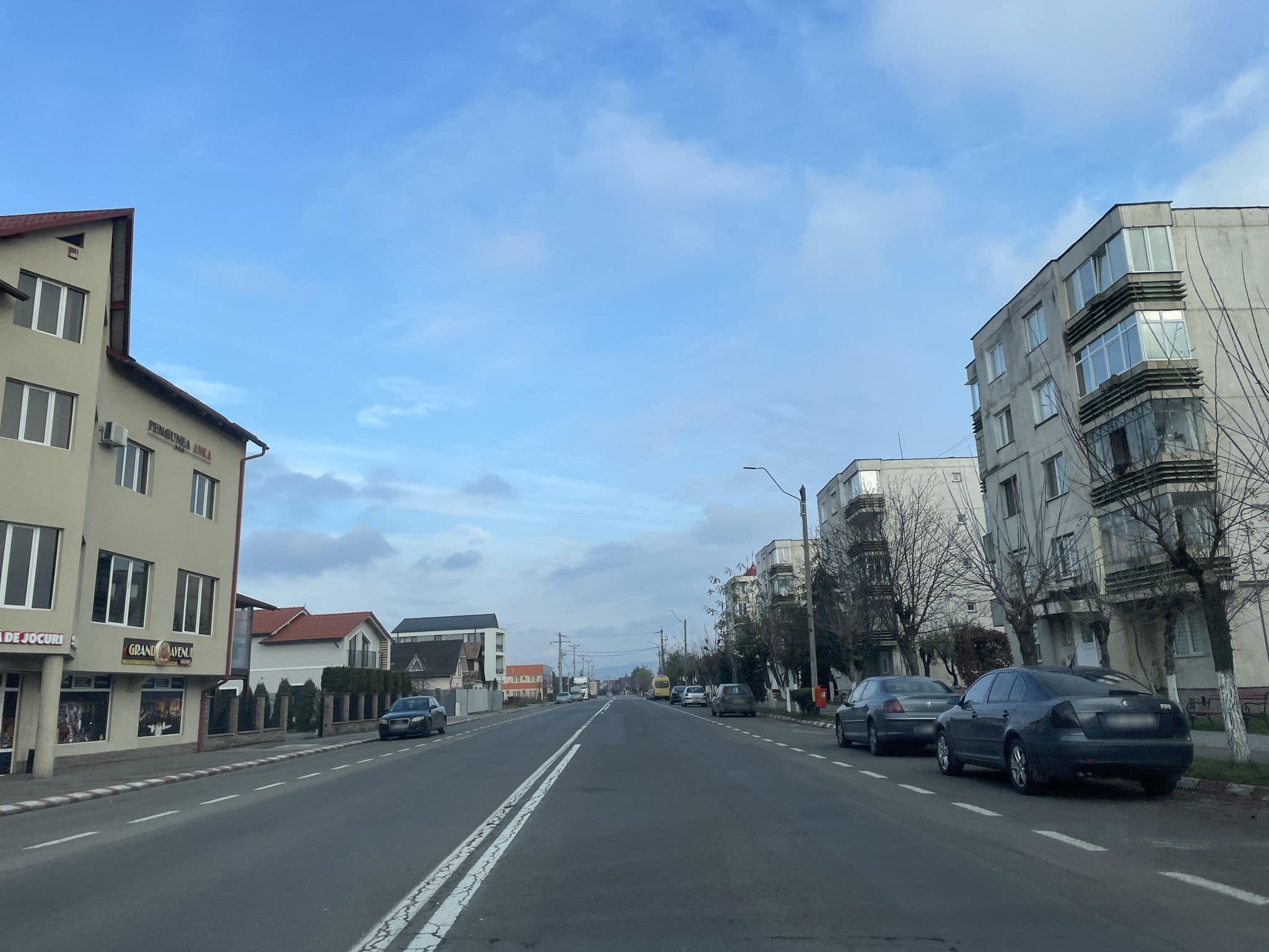 Street view near Pensiune Anka, Reghin-Sat — © kislakiruben (CC BY-SA · Mapillary)