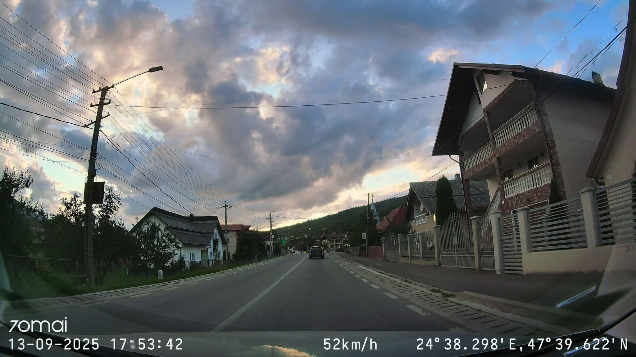 Street view near Pensiunea Pietrosul Rodnei, Borşa — © doriel (CC BY-SA · Mapillary)