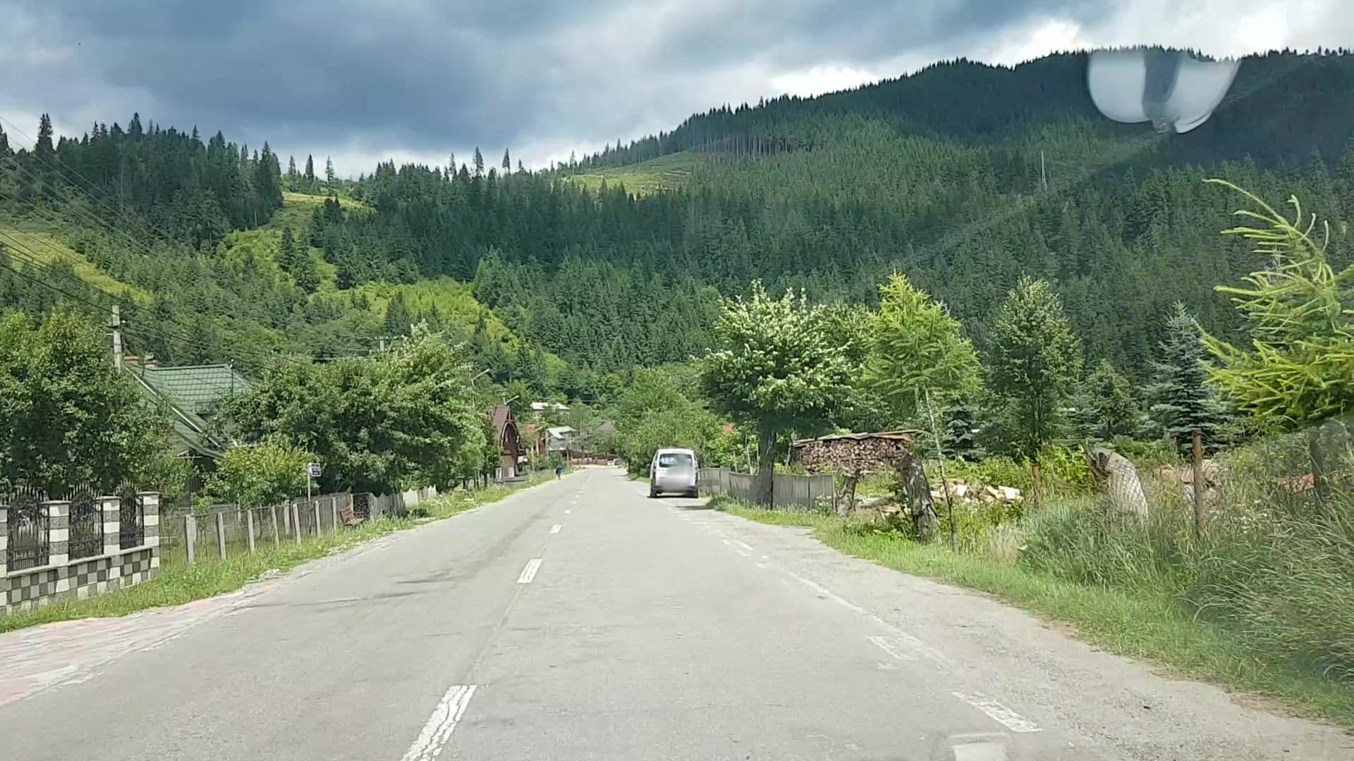 Street view near Pensiunea Liliana, Broşteni — © truevadila (CC BY-SA · Mapillary)