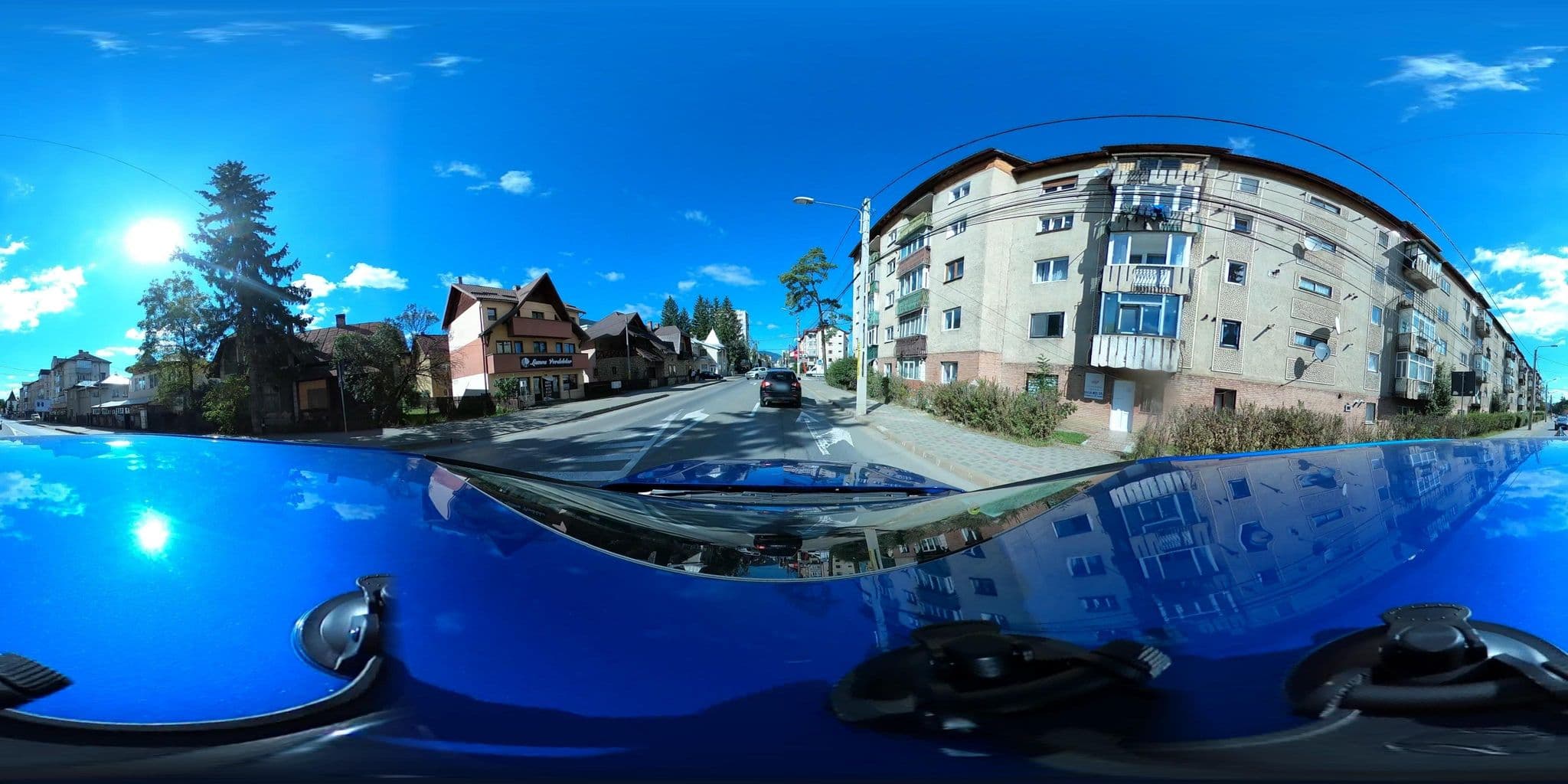 Street view near La Sishe, Câmpulung Moldovenesc — © DARIUSDINCA (CC BY-SA · Mapillary)