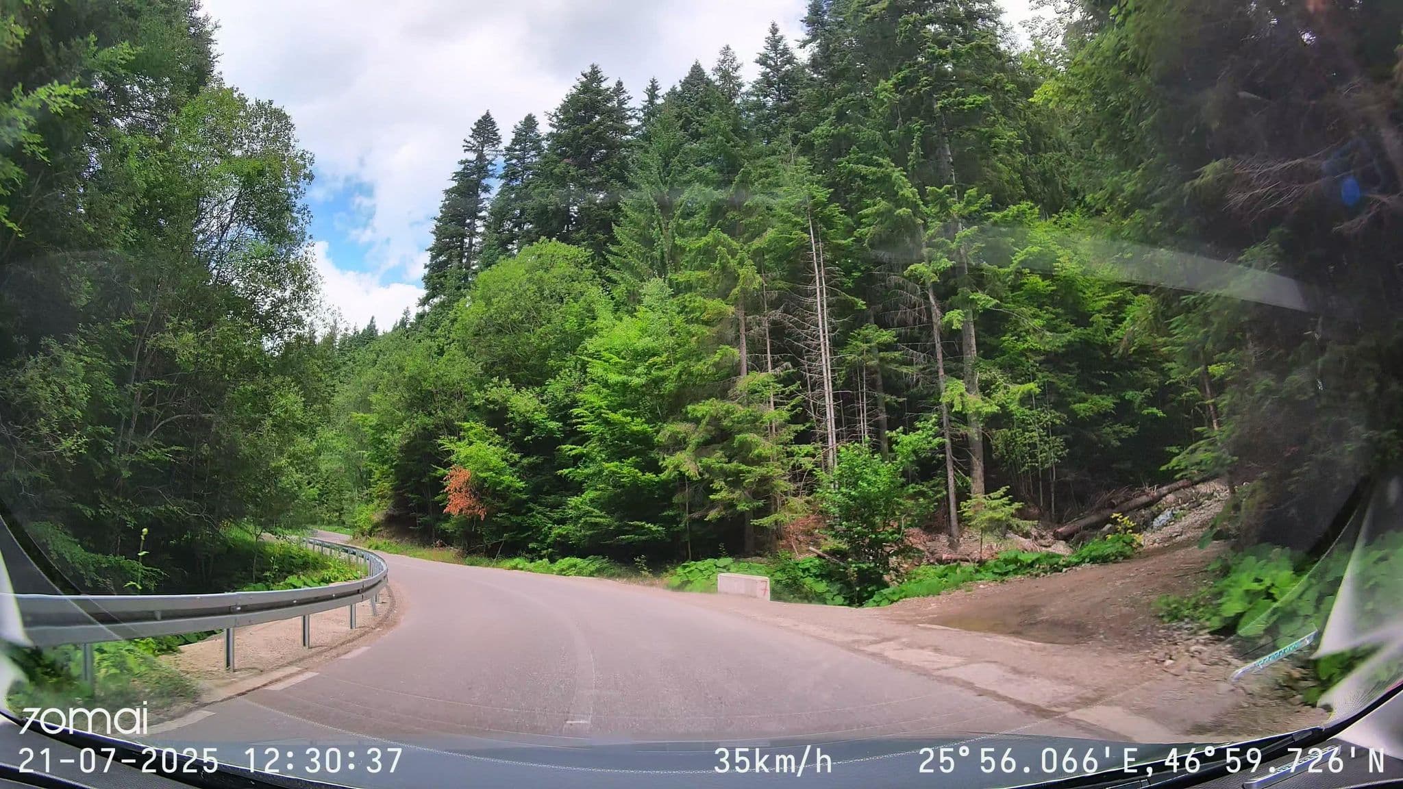 Street view near Pensiunea lui Movila, Ceahlău — © doriel (CC BY-SA · Mapillary)