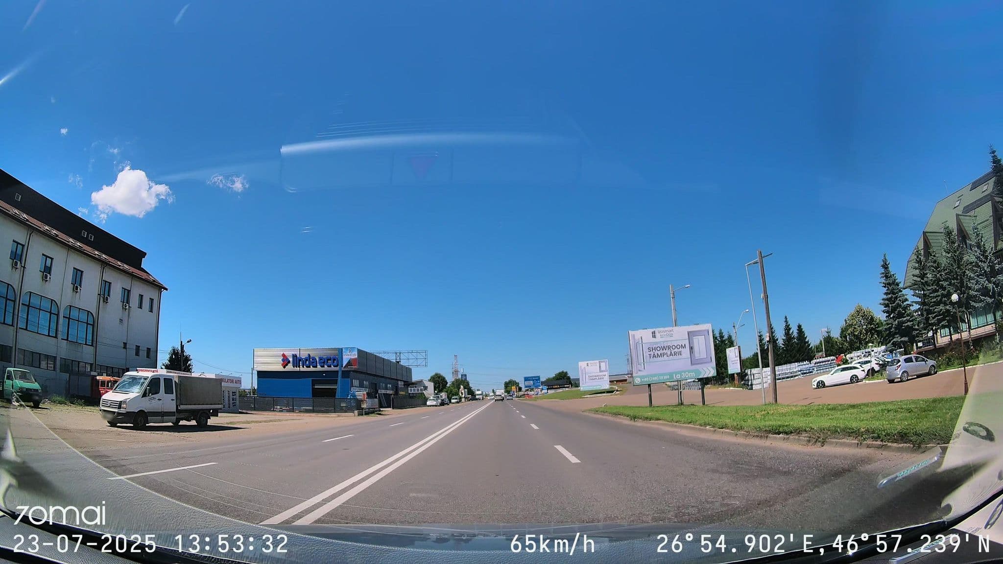 Street view near Hotel Mariko Inn, Tămăşeni — © doriel (CC BY-SA · Mapillary)