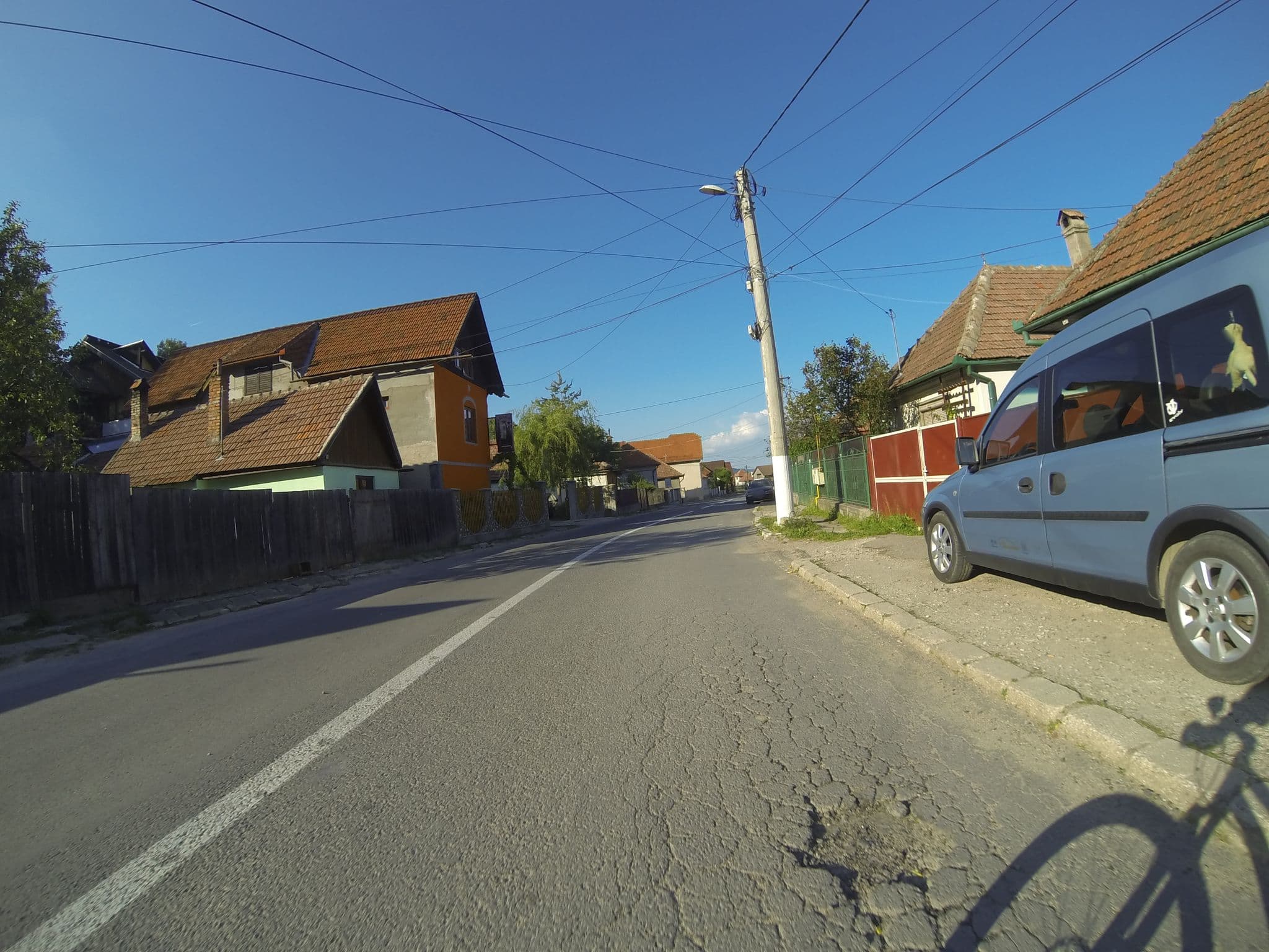 Street view near Pensiunea Irina 1 Zărnești, Zărnești — © deeeznuuuts (CC BY-SA · Mapillary)