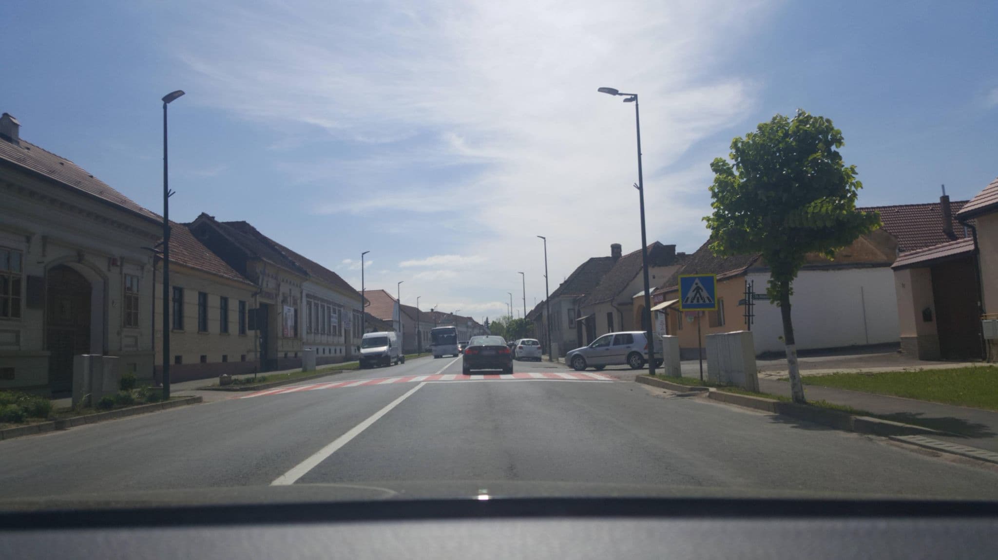 Street view near Casa Piedra, Cristian — © puky (CC BY-SA · Mapillary)