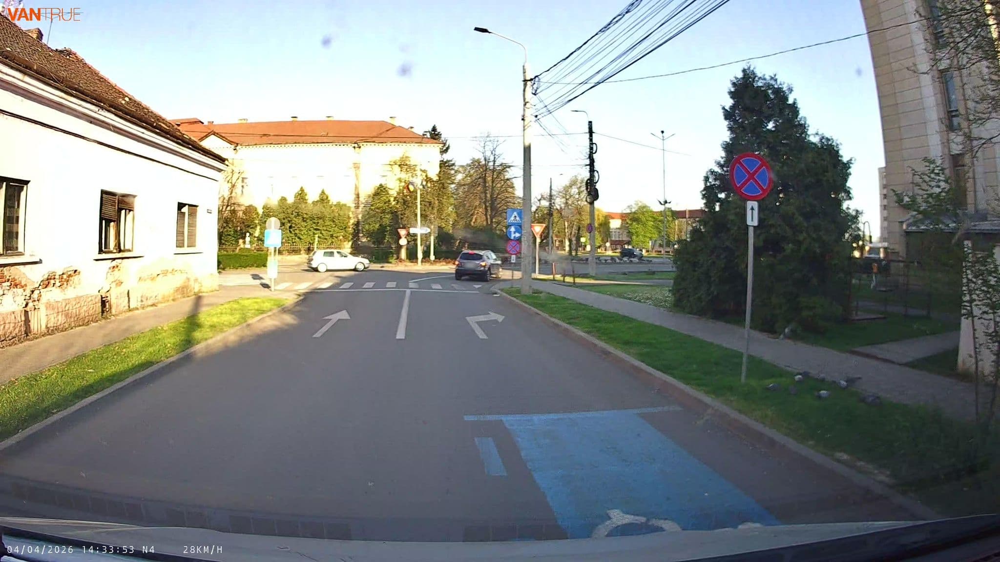 Street view near Charlietown, Satu Mare — © lucia_ (CC BY-SA · Mapillary)