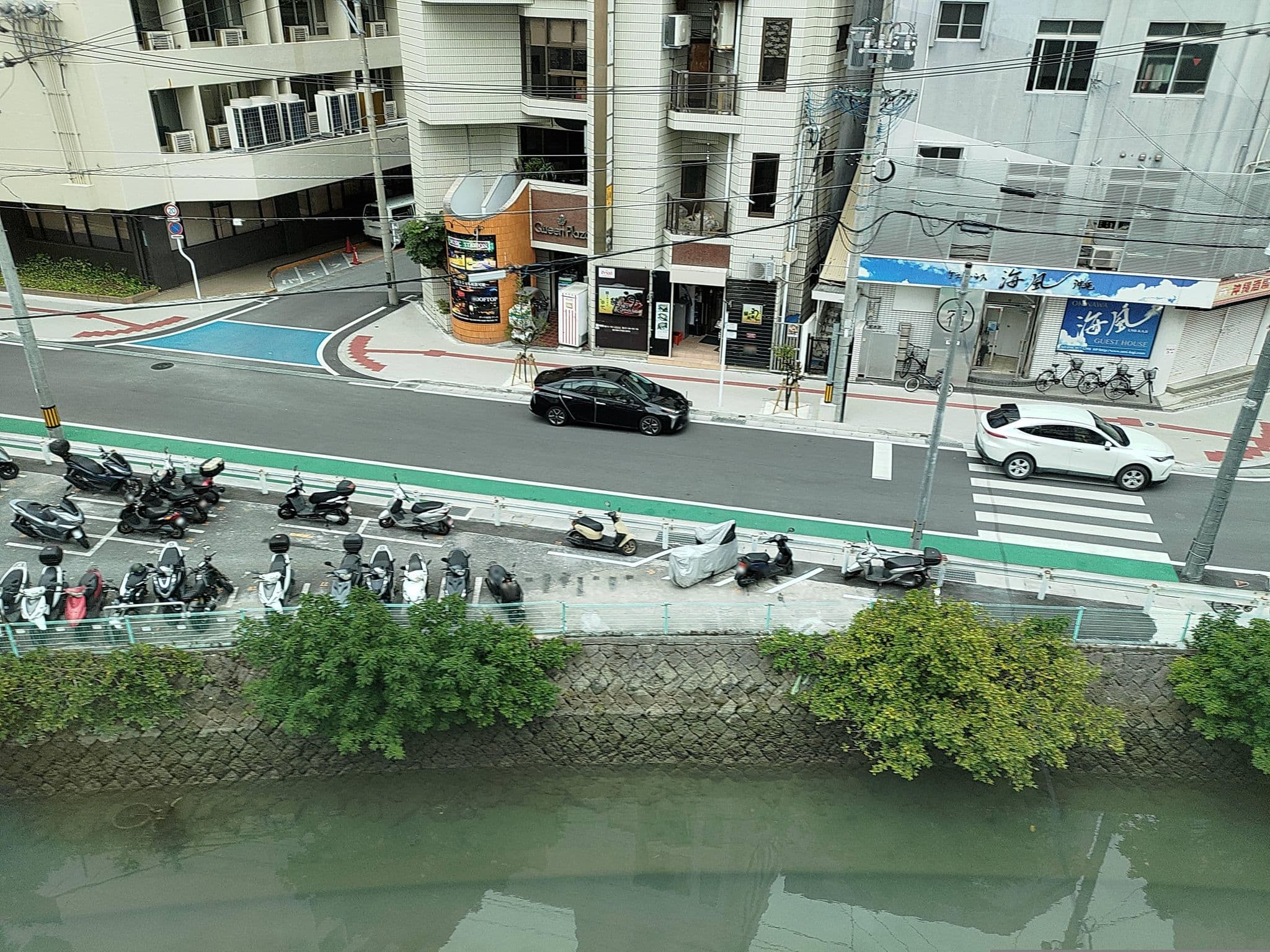 Street view near 喫煙所, Naha — © ChenJJ (CC BY-SA · Mapillary)
