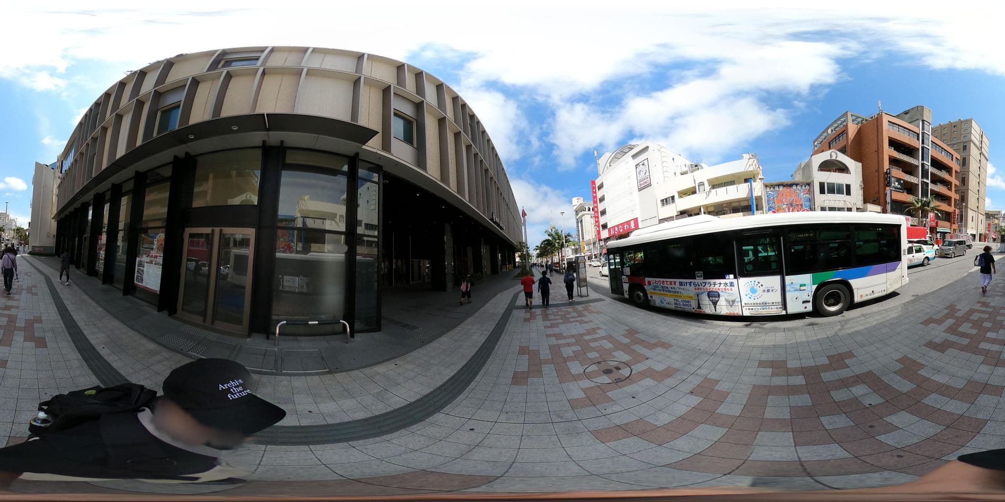 Street view near 行燈, Naha — © otkzh (CC BY-SA · Mapillary)