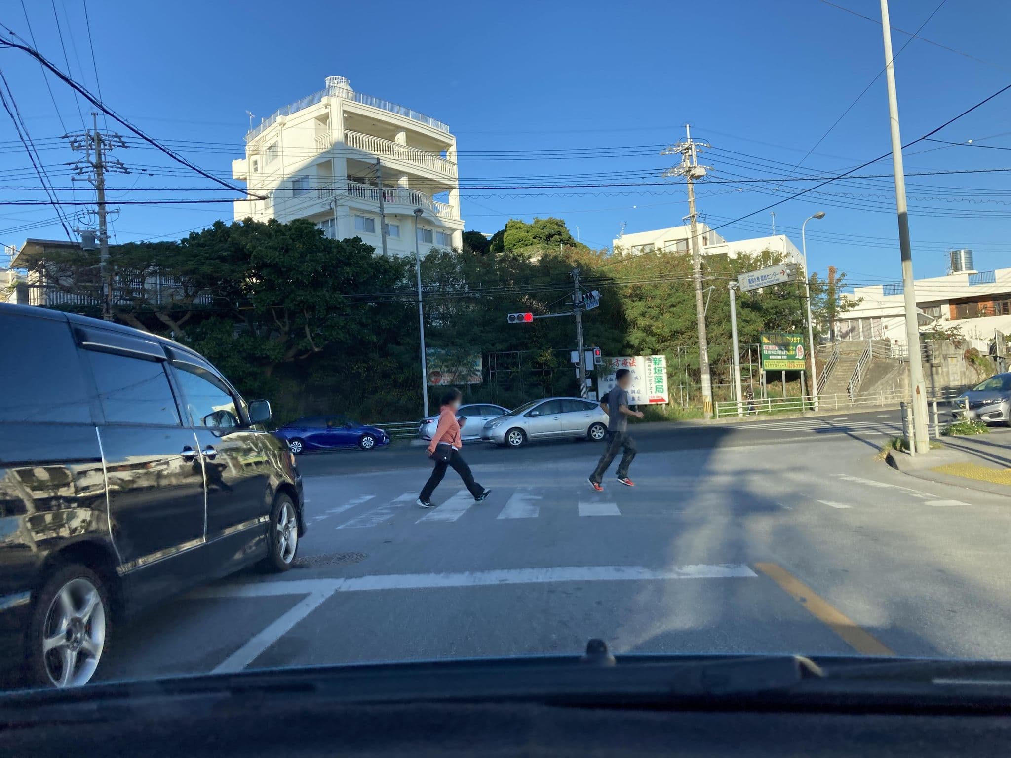 Street view near OROX NAHA, Tomigusuku — © pika_sky (CC BY-SA · Mapillary)