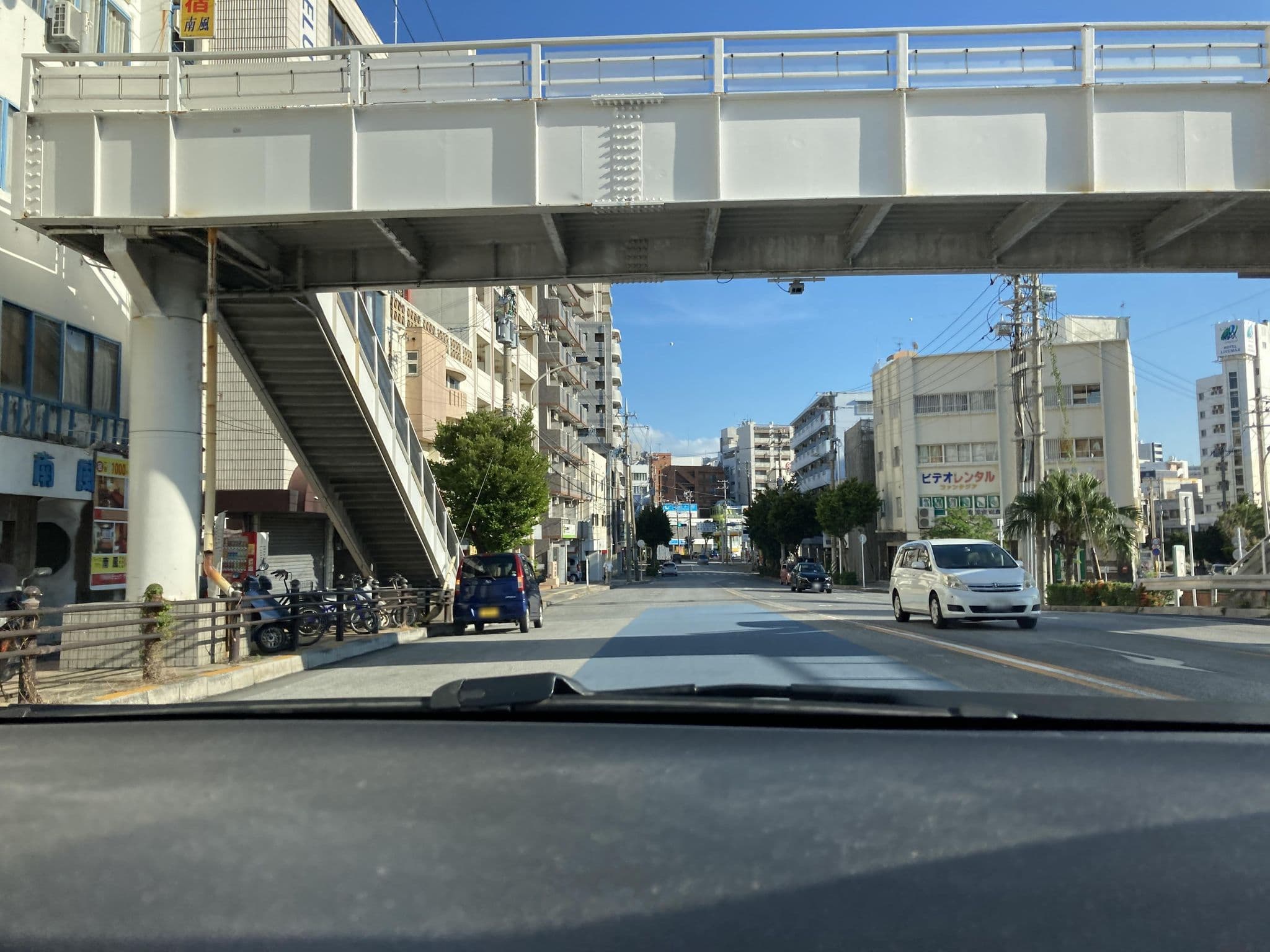 Street view near ミコノスリゾート南風, Naha — © pika_sky (CC BY-SA · Mapillary)