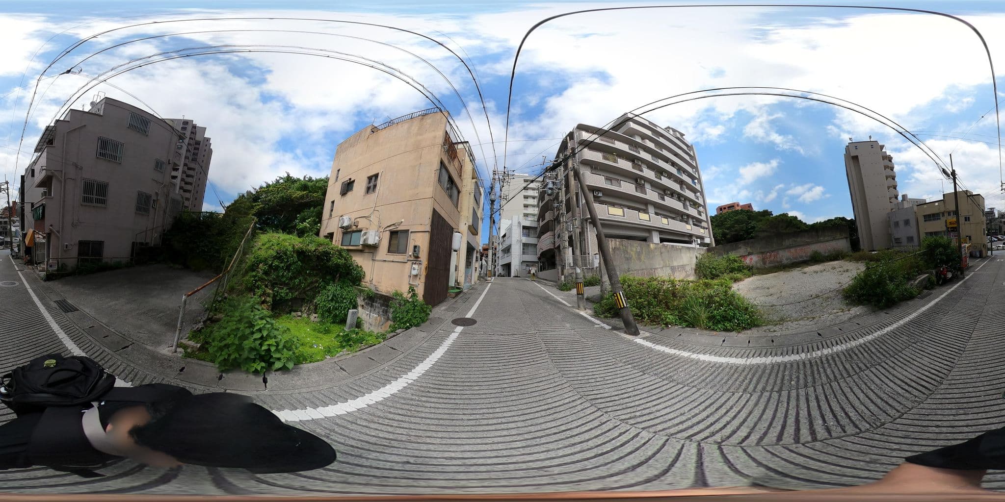 Street view near 朝日ゲストハウス, Naha — © otkzh (CC BY-SA · Mapillary)