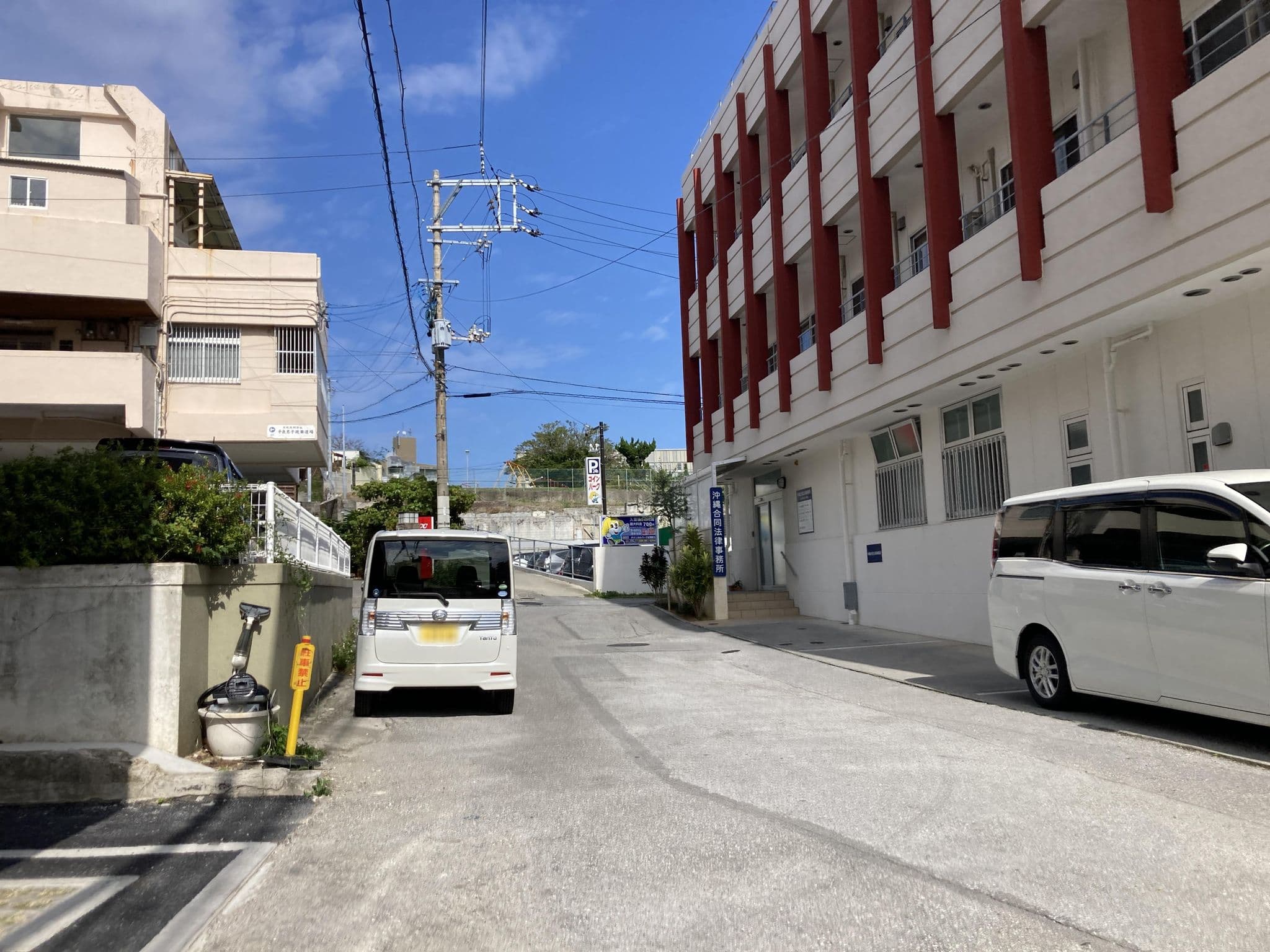 Street view near ホテル日光, Naha — © pika_sky (CC BY-SA · Mapillary)