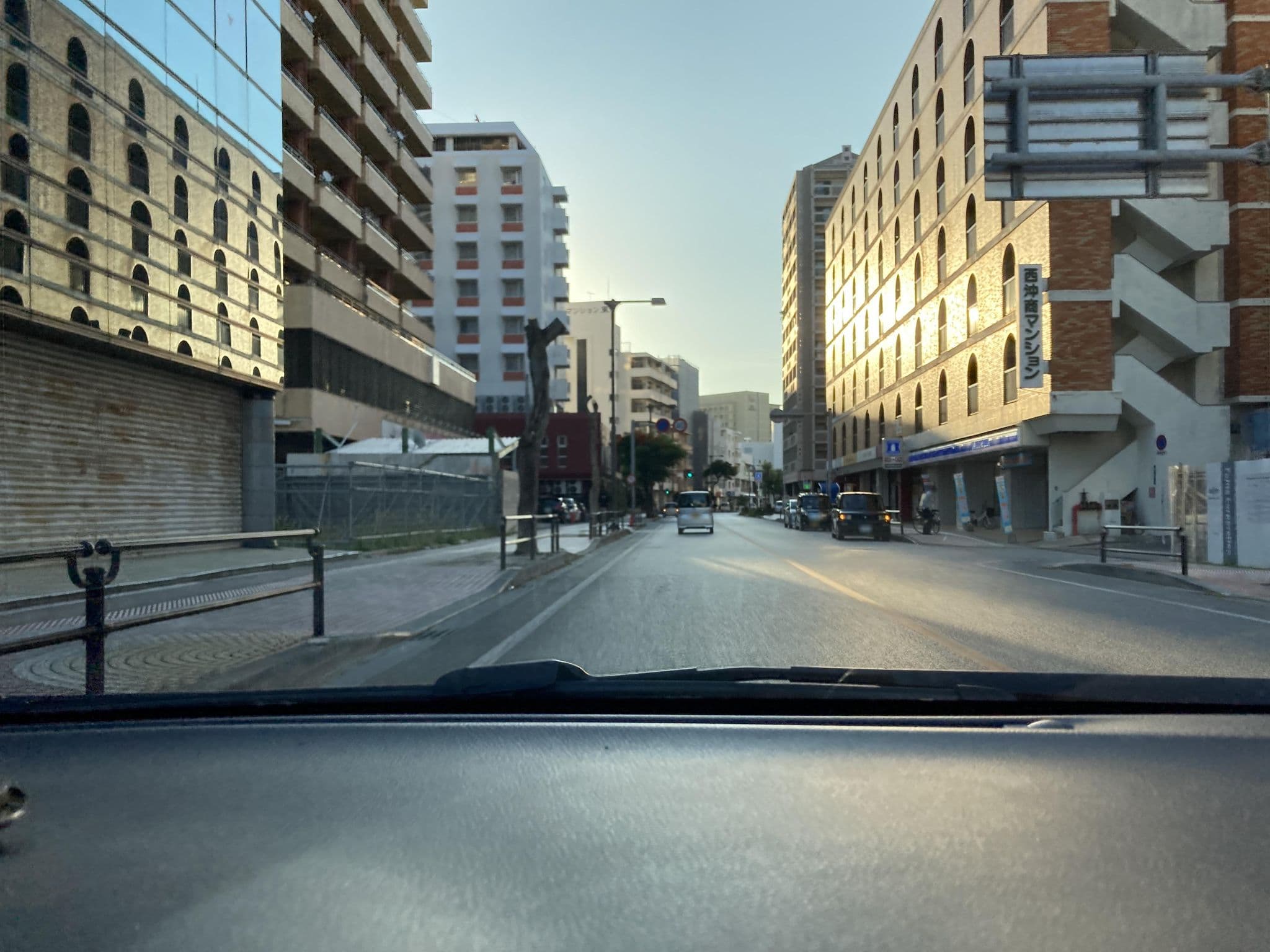 Street view near ネストホテル那覇西, Naha — © pika_sky (CC BY-SA · Mapillary)