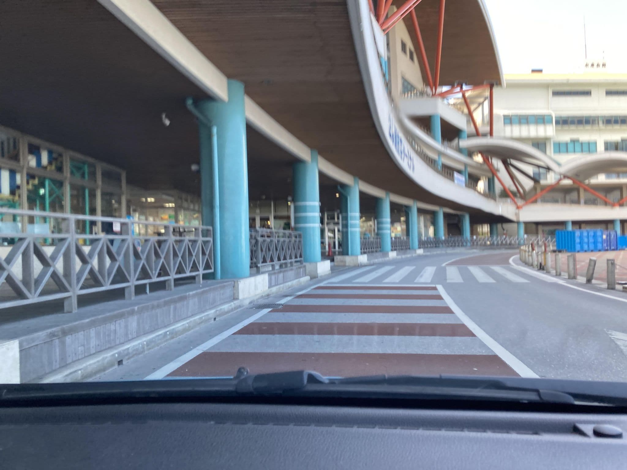 Street view near 沖縄かりゆしアーバンリゾート・ナハ, Naha — © pika_sky (CC BY-SA · Mapillary)