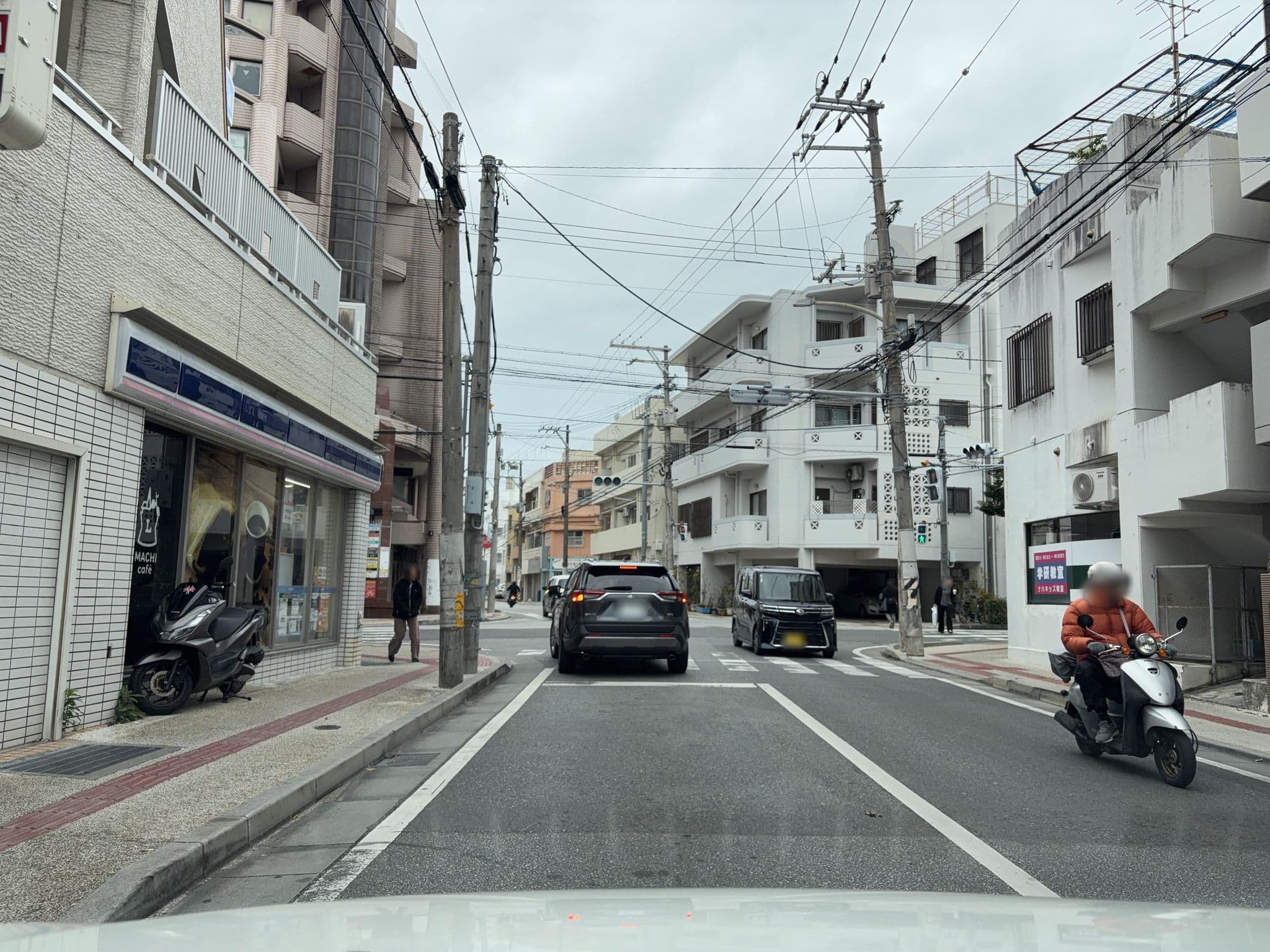 Street view near K-HOUSE Naha Maejima, Naha — © Kamikou (CC BY-SA · Mapillary)