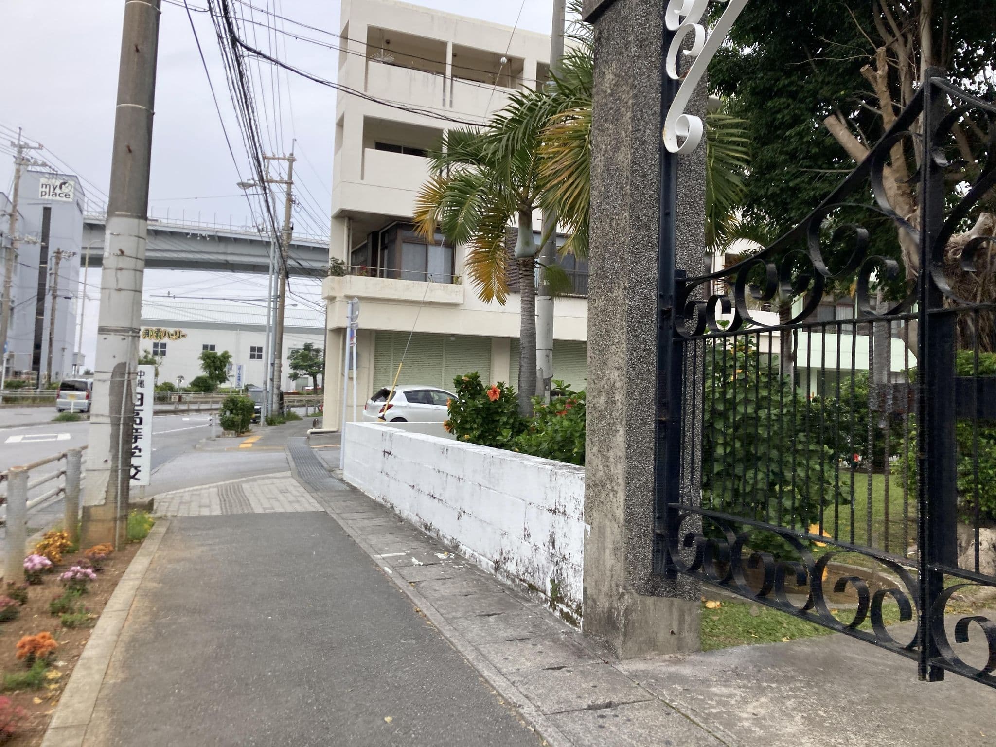 Street view near My Place Guesthouse, Naha — © pika_sky (CC BY-SA · Mapillary)