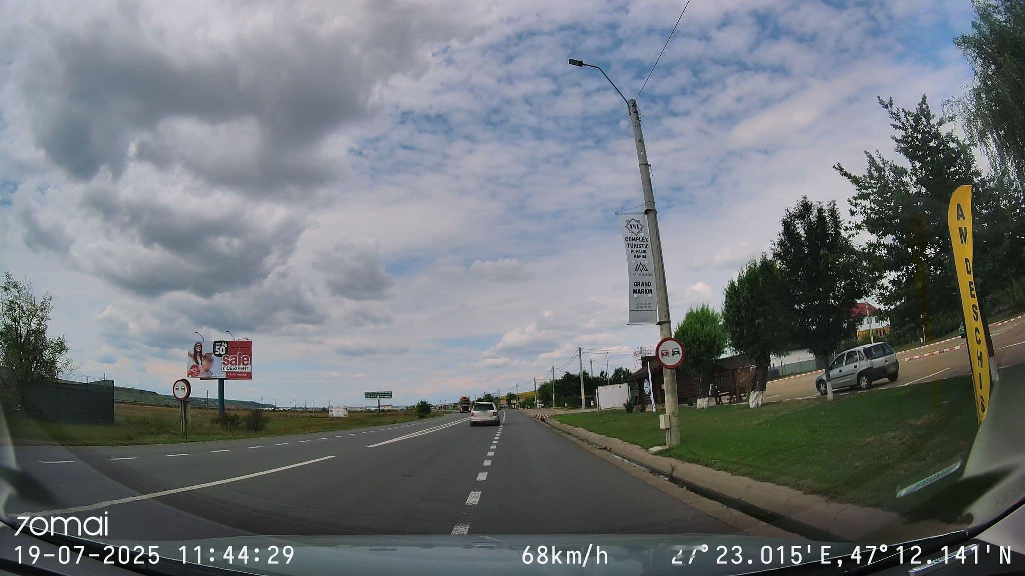 Street view near Valea Ilenei, Leţcani — © doriel (CC BY-SA · Mapillary)