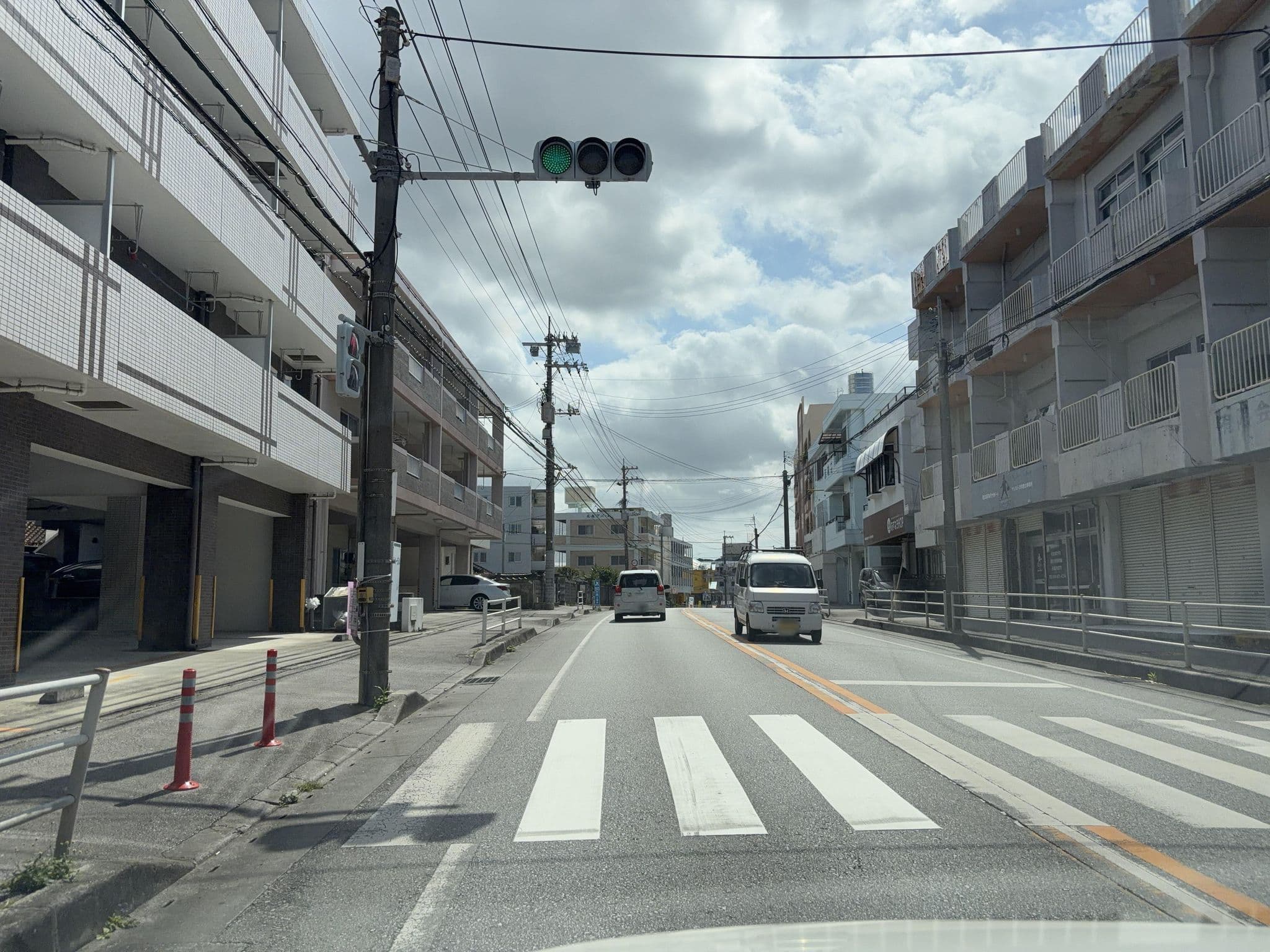 Street view near ルアナレア　空手会館前, Tomigusuku — © Kamikou (CC BY-SA · Mapillary)